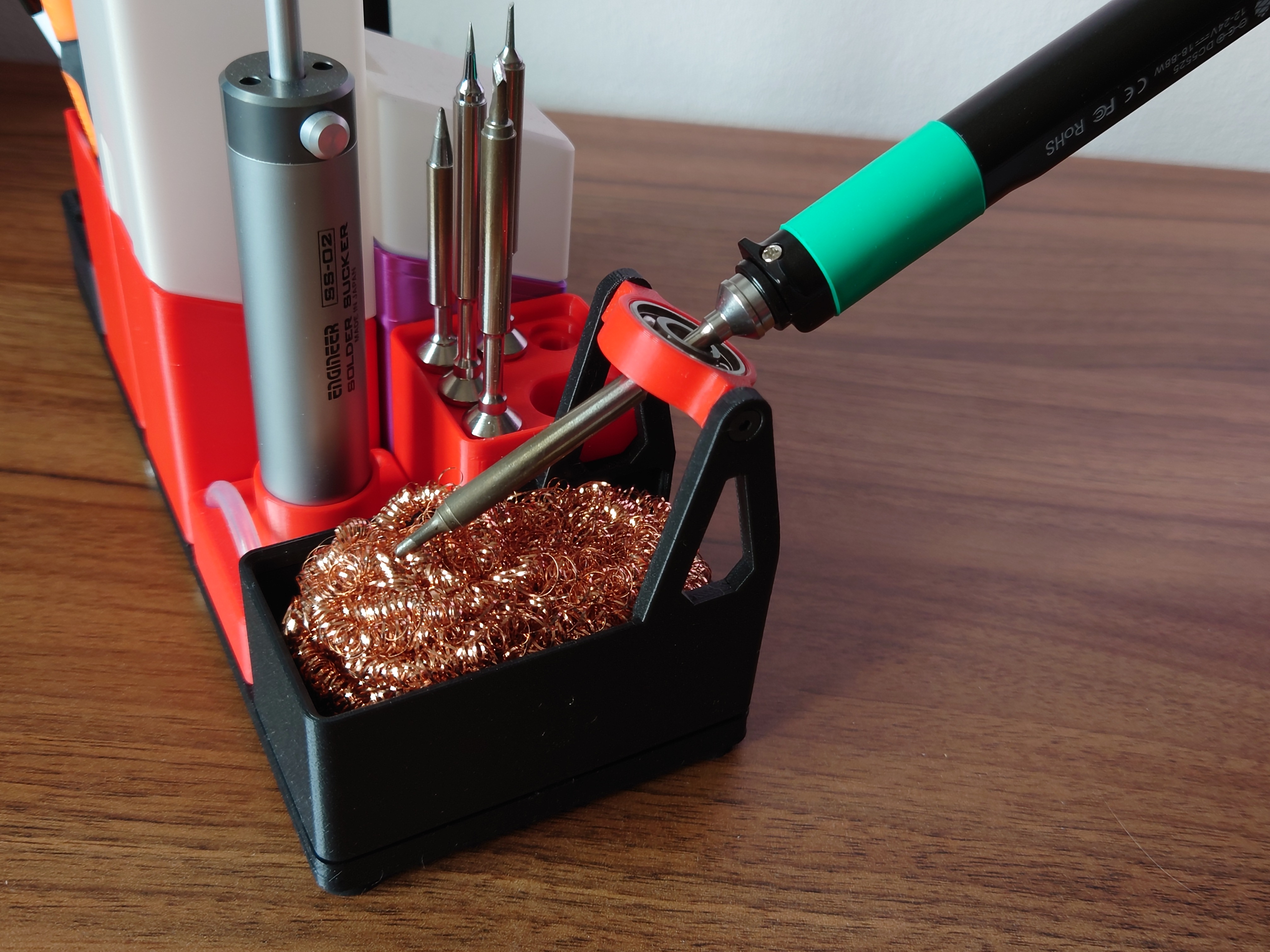 Gridfinity soldering-iron & brass-wool holder by Waschtl, Download free  STL model