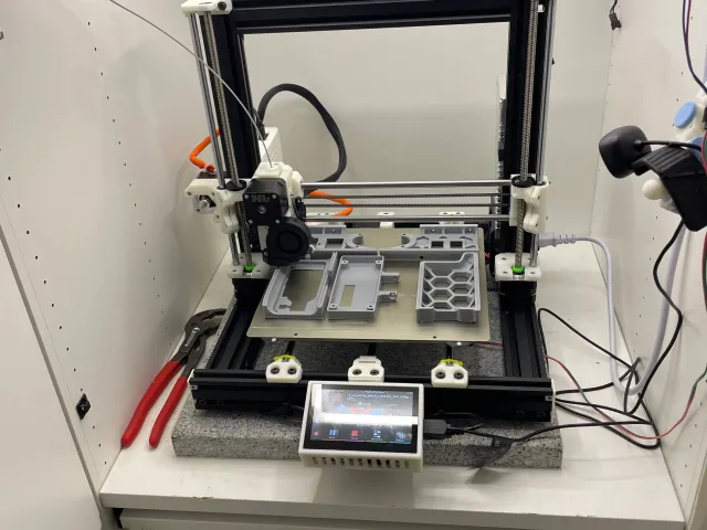 Waveshare 4.3" display mount with integraded pi