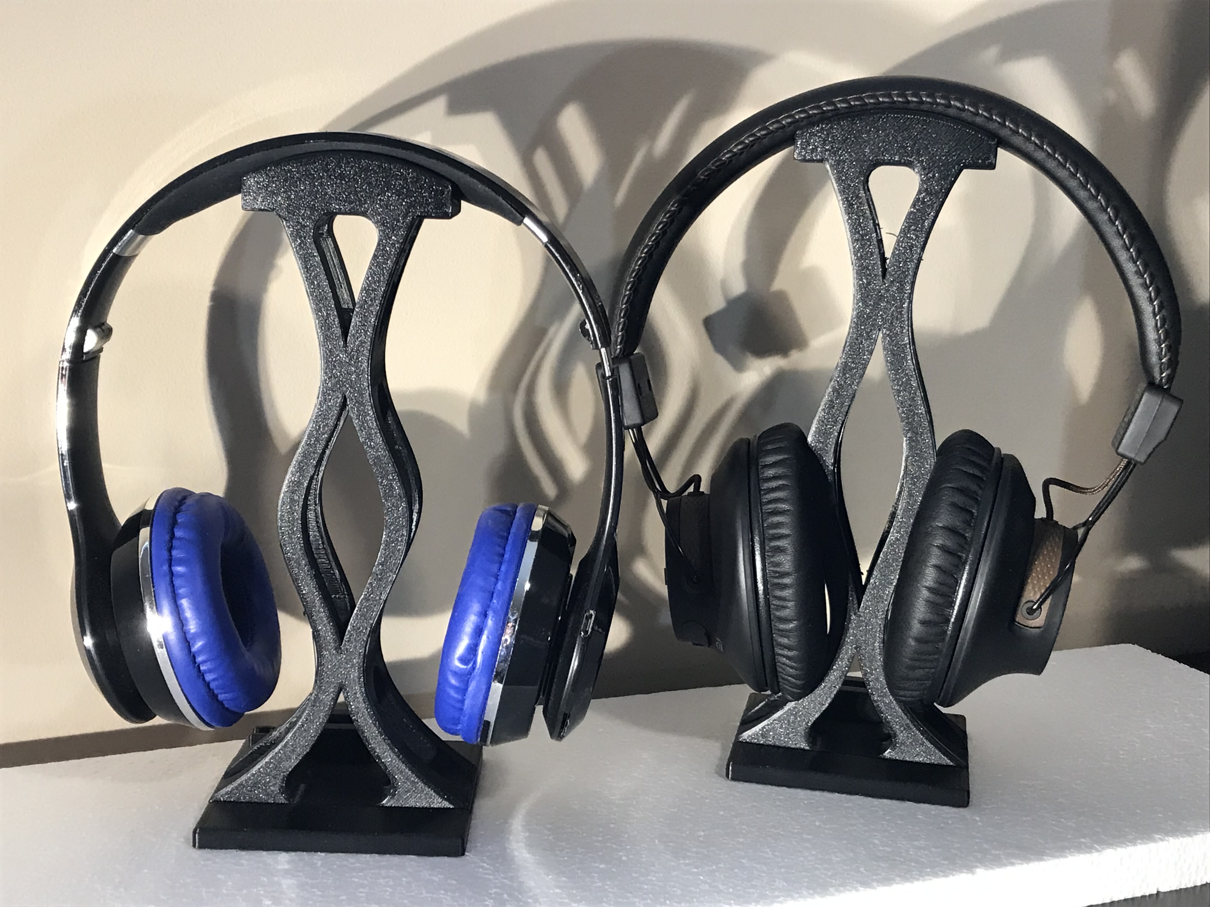 Miniatura 4 do modelo 3D Headphone Stand
