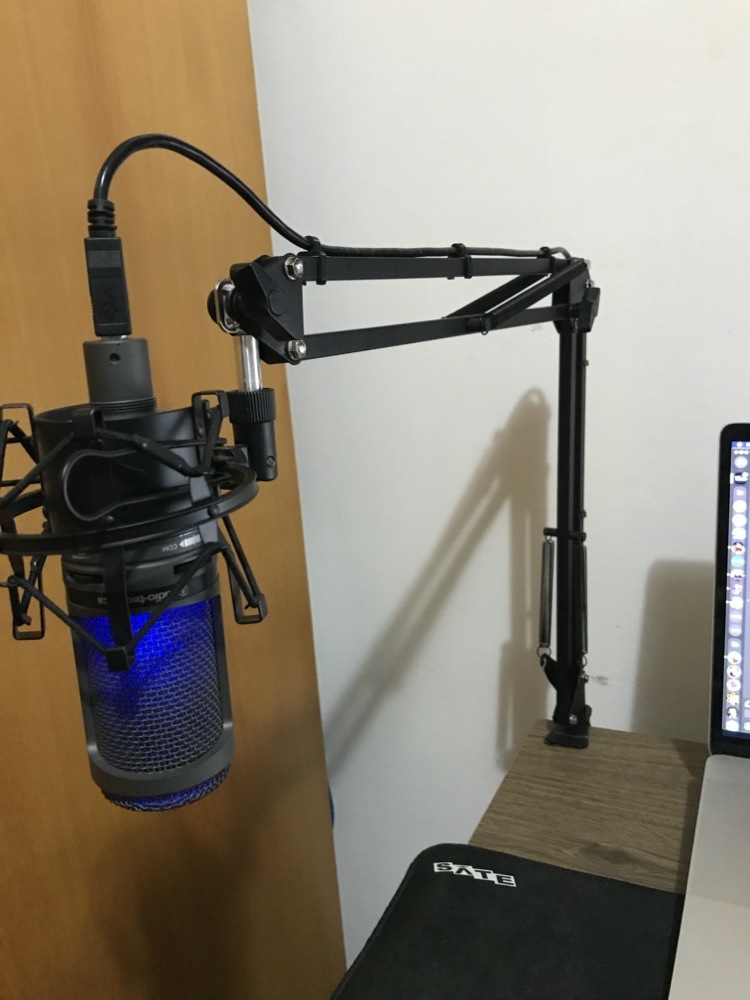 Cable management clip for Microphone Arm Stand
