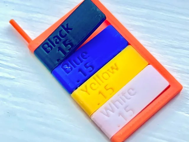 4 Small 10mm swatch samples with case