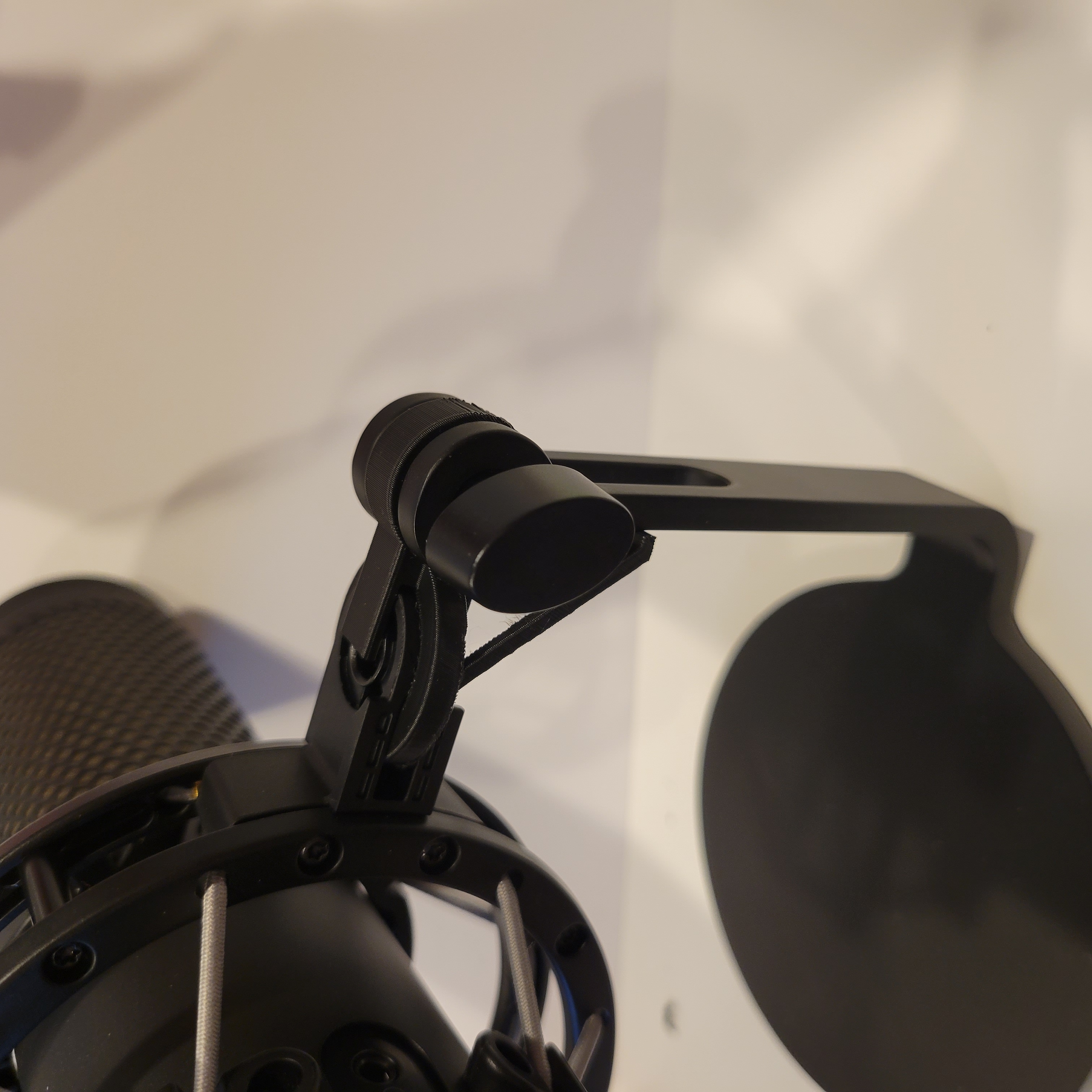 HyperX QuadCast Microphone Horizontal Adapter (V2) by Serentos