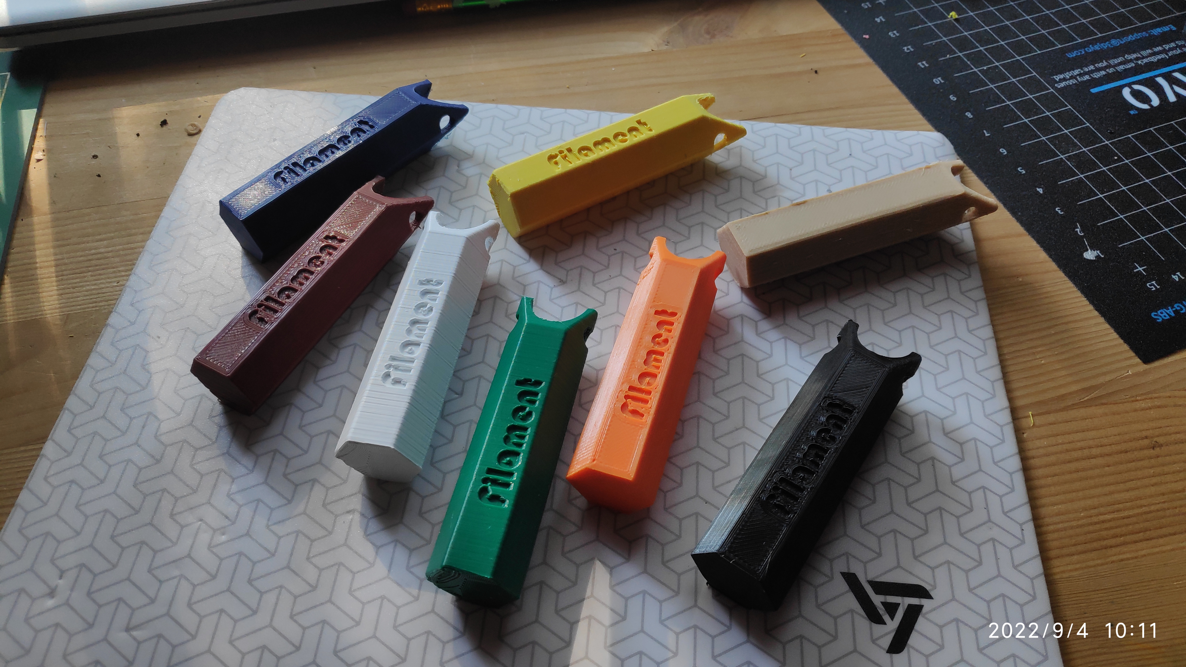 Filament Colour Sample              Muster Filamentfarbe Material