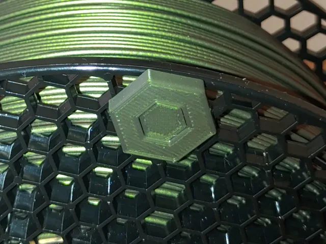 Simple Filament Sample stored on Prusament Spooles - All on Spool