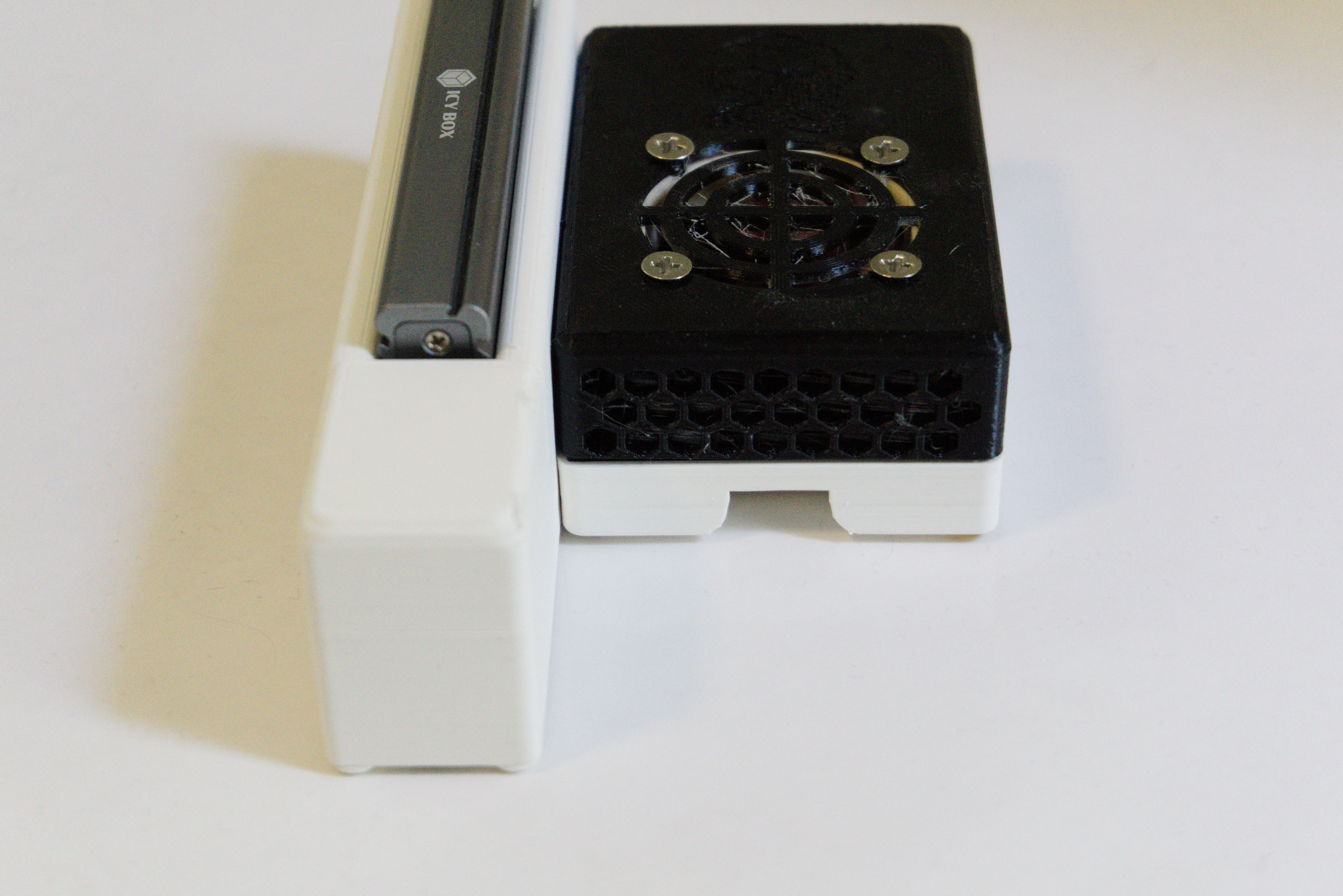 Miniatura 2 do modelo 3D Raspberry Pi 4 Nas case (modular)