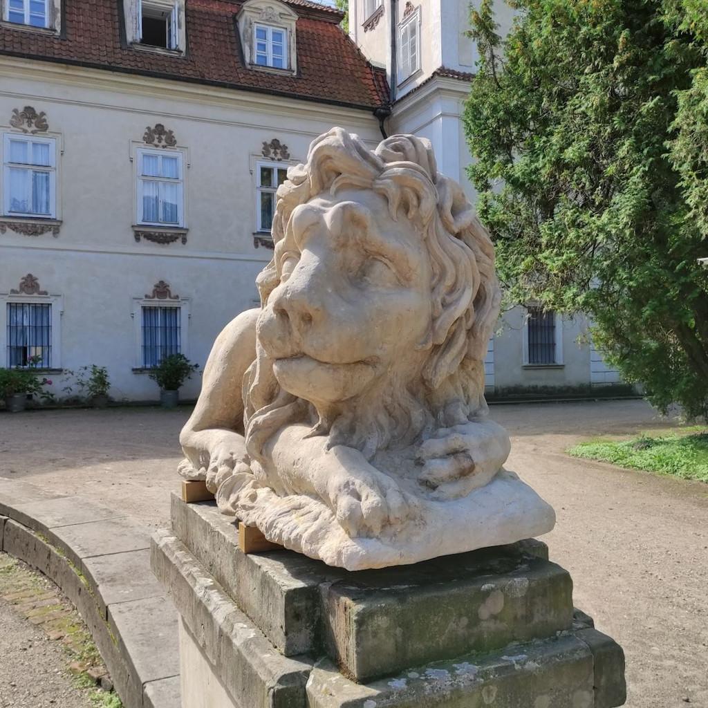 Lion statue (Supportless, FDM-friendly) — 4