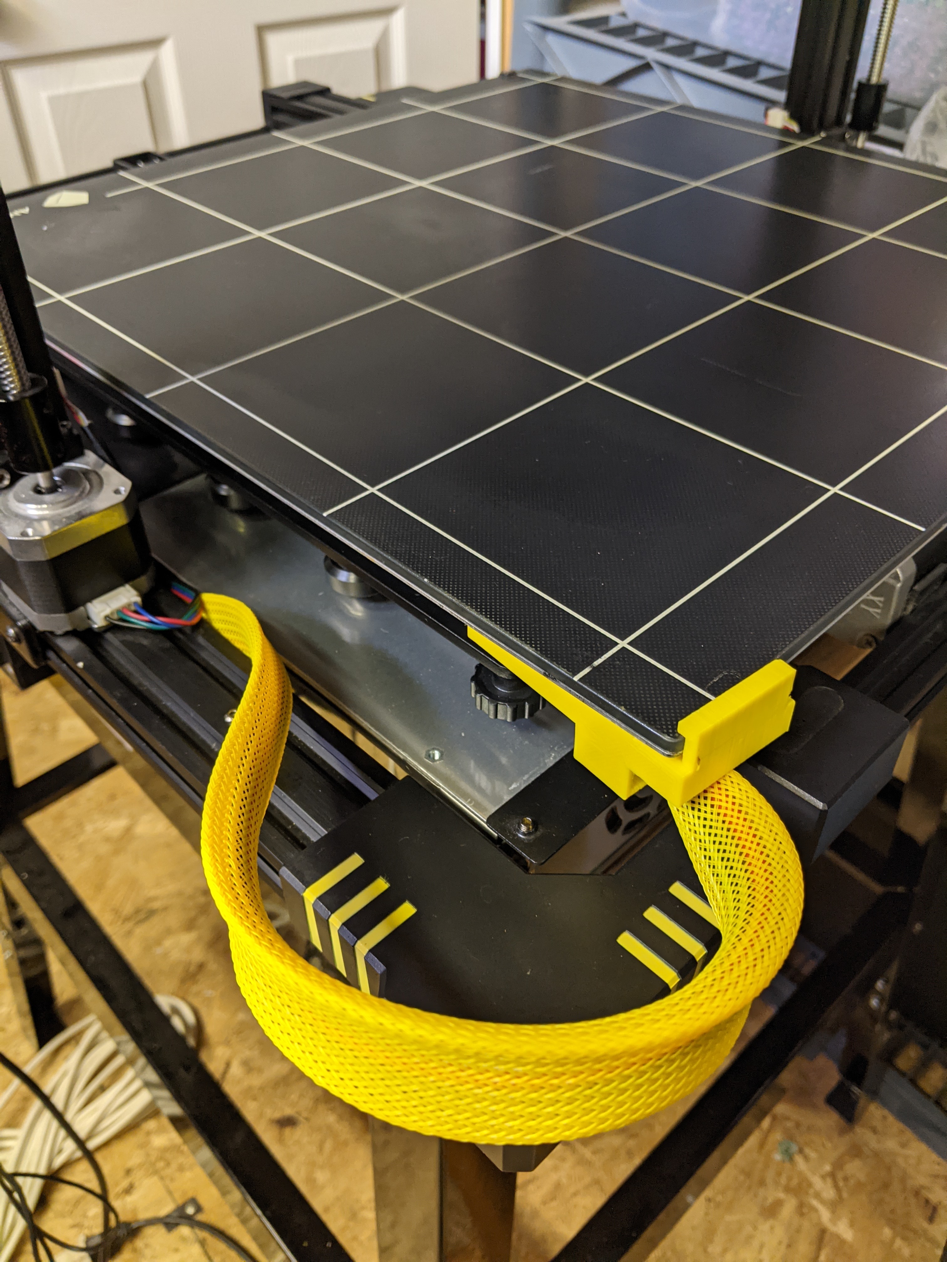 Chiron Bed Wire Strain Relief