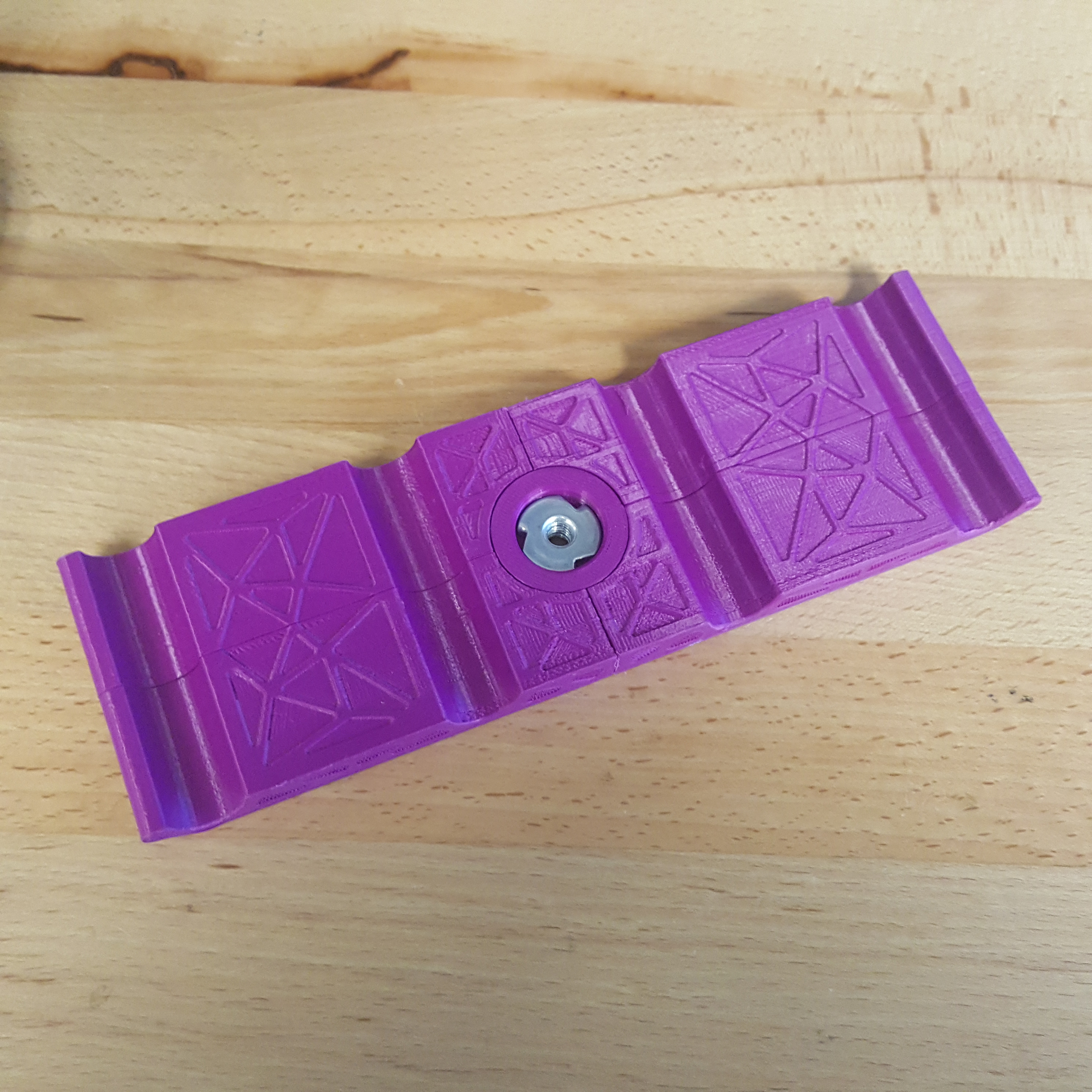 Horizontal Paintbrush Stand — thumbnail 3