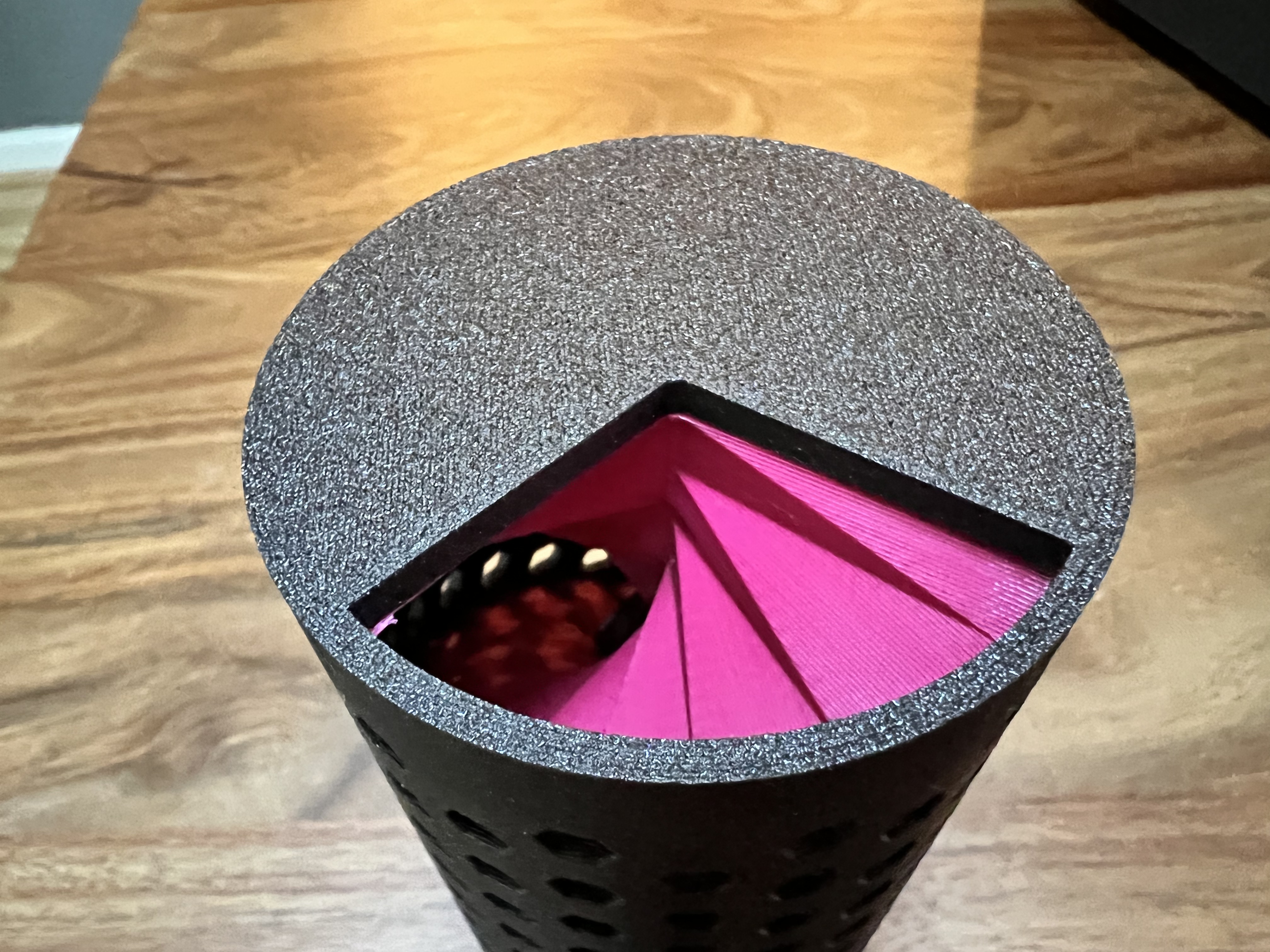 Miniatura 13 do modelo 3D Contemporary Dice Tower & Compact Storage Solution