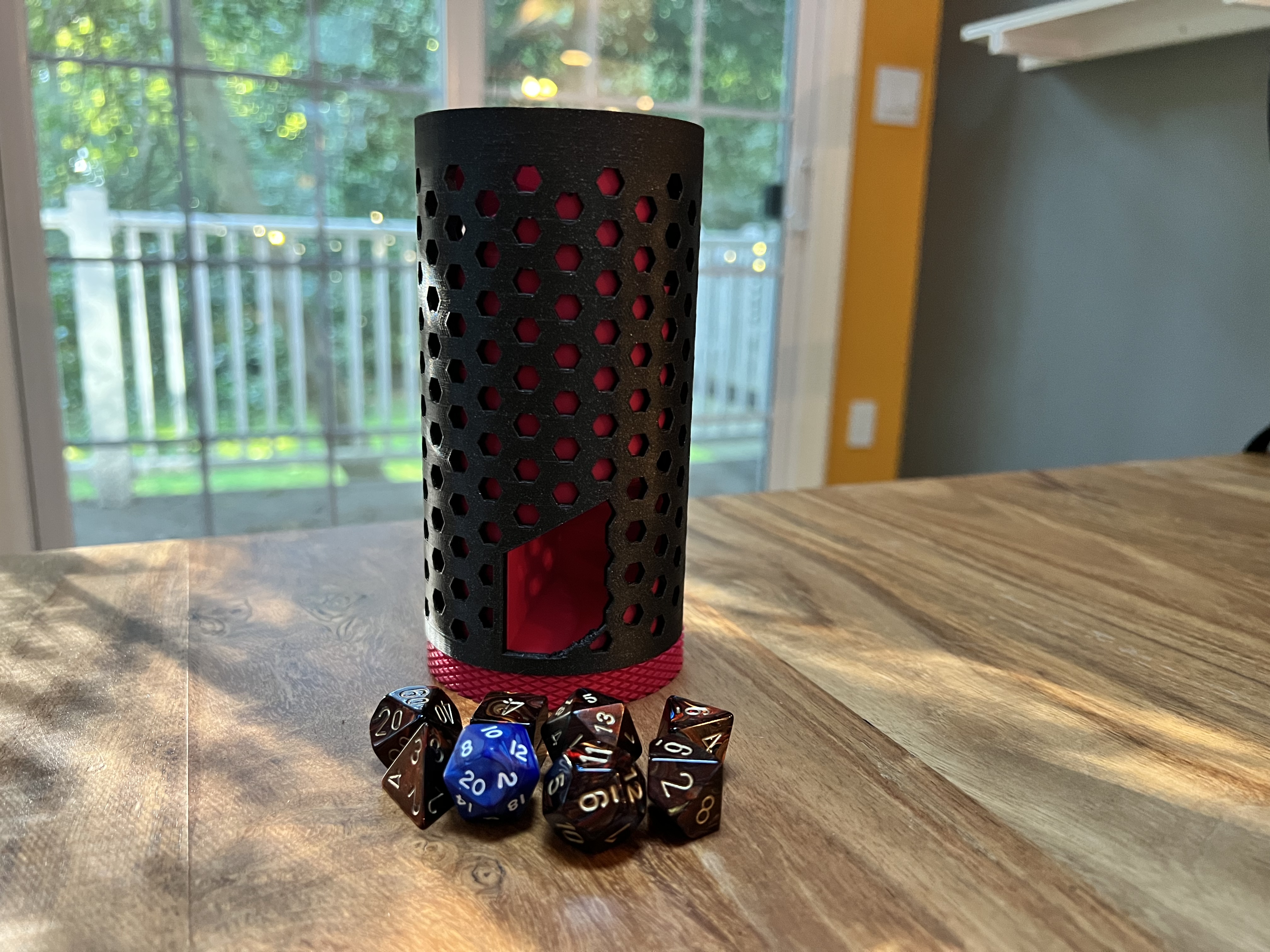 Miniatura 18 do modelo 3D Contemporary Dice Tower & Compact Storage Solution