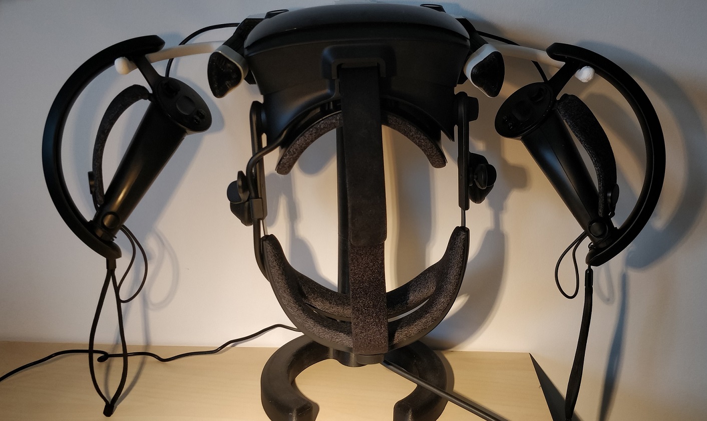 Valve index stand for hmd and knuckles by bugsquanch | Download