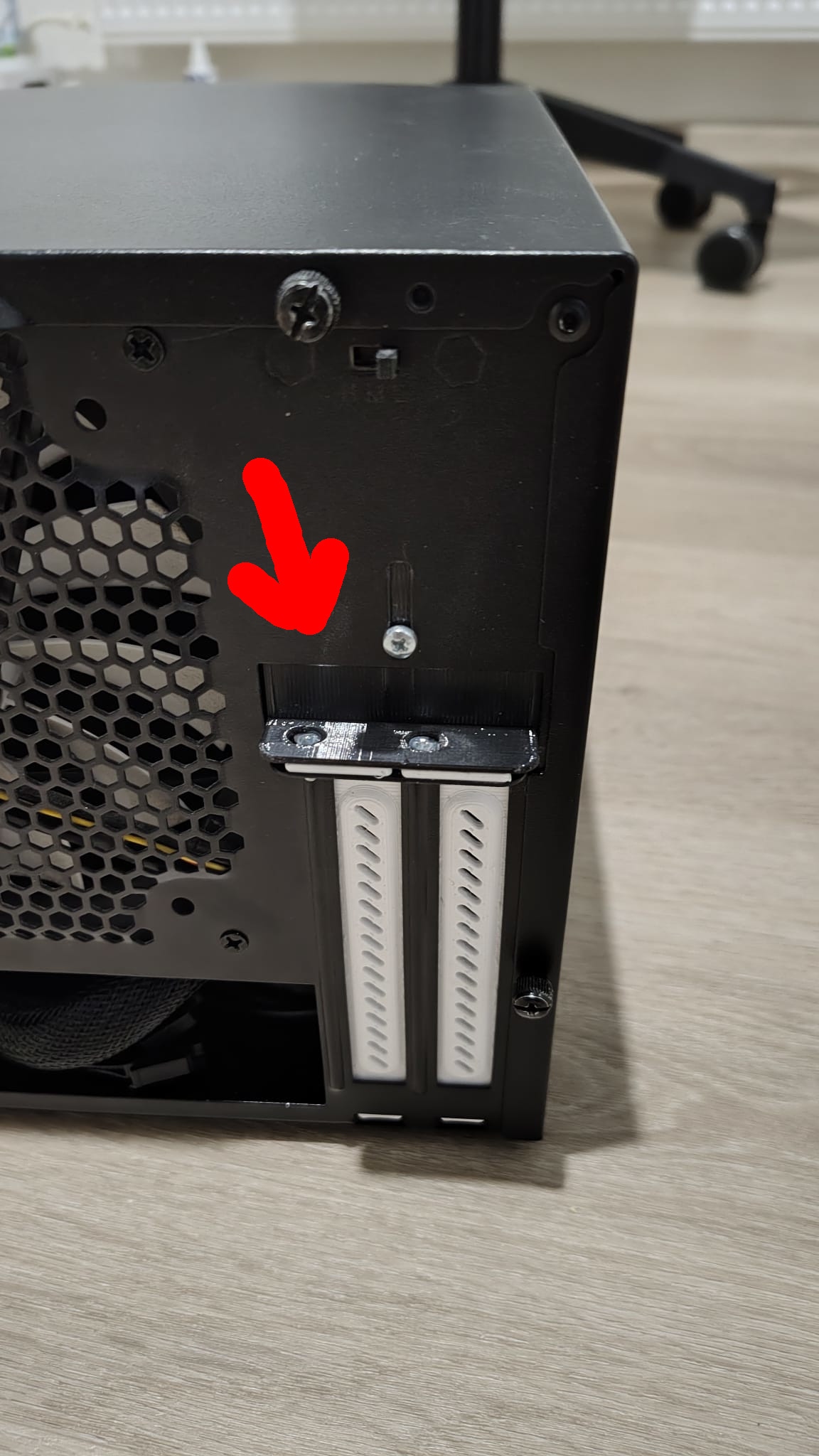 Fractal Node 304 - Expansion Slot Lock replacement