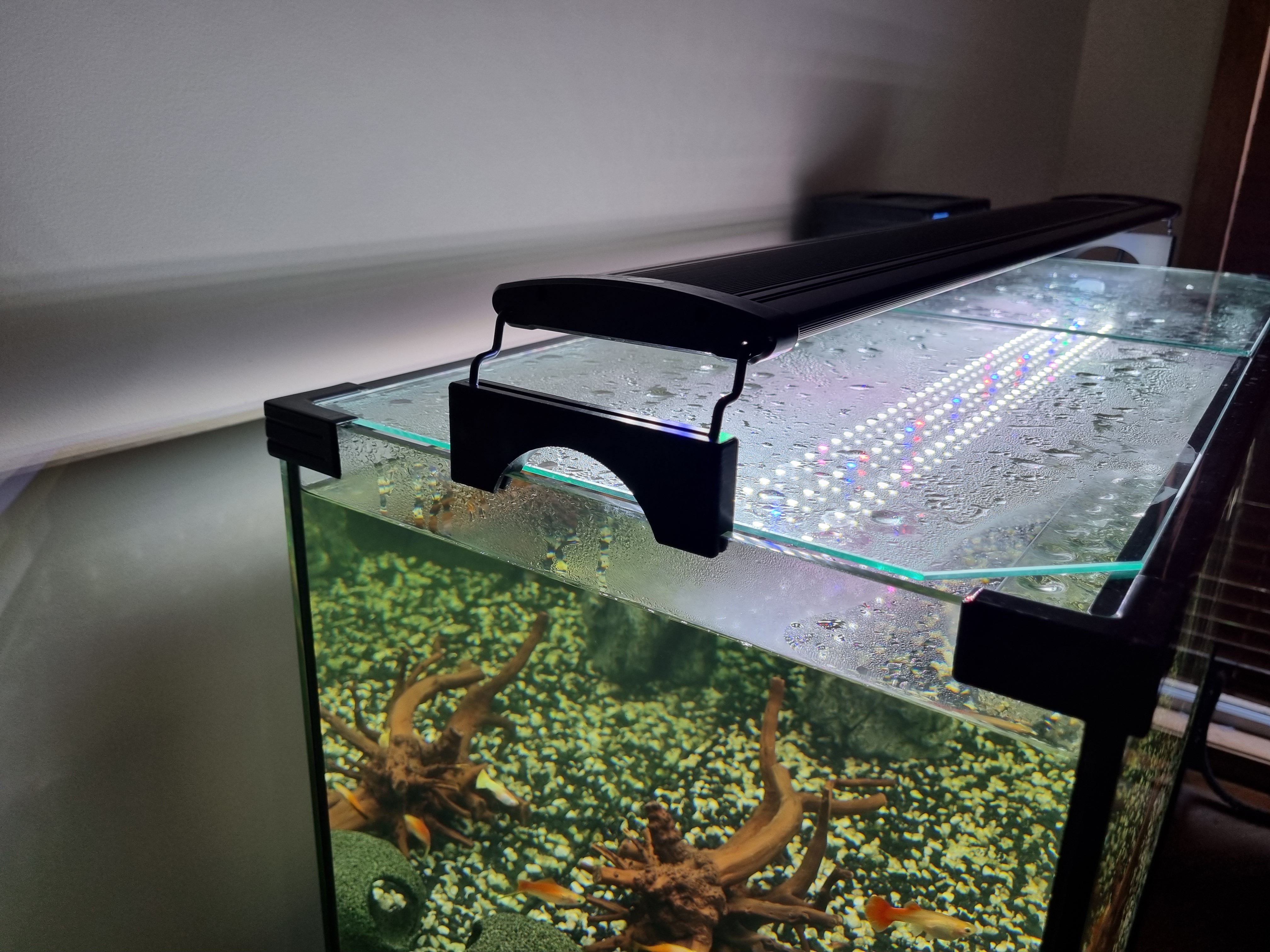 Aquarium LED light holder