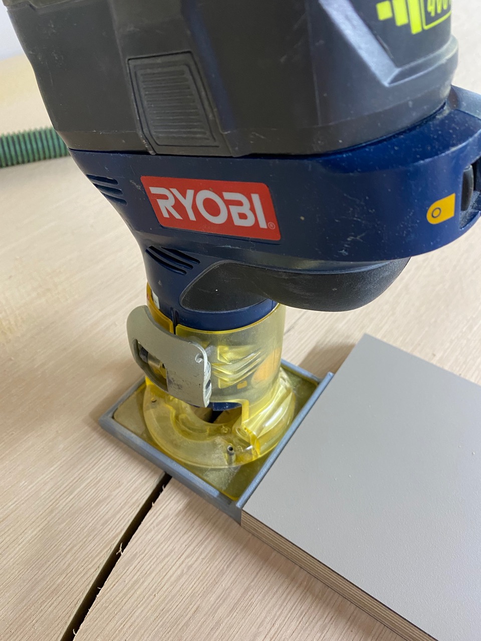 Ryobi cordless router circle guide by EvaMika Download free STL model