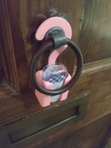 Hand Sanitiser - door handle