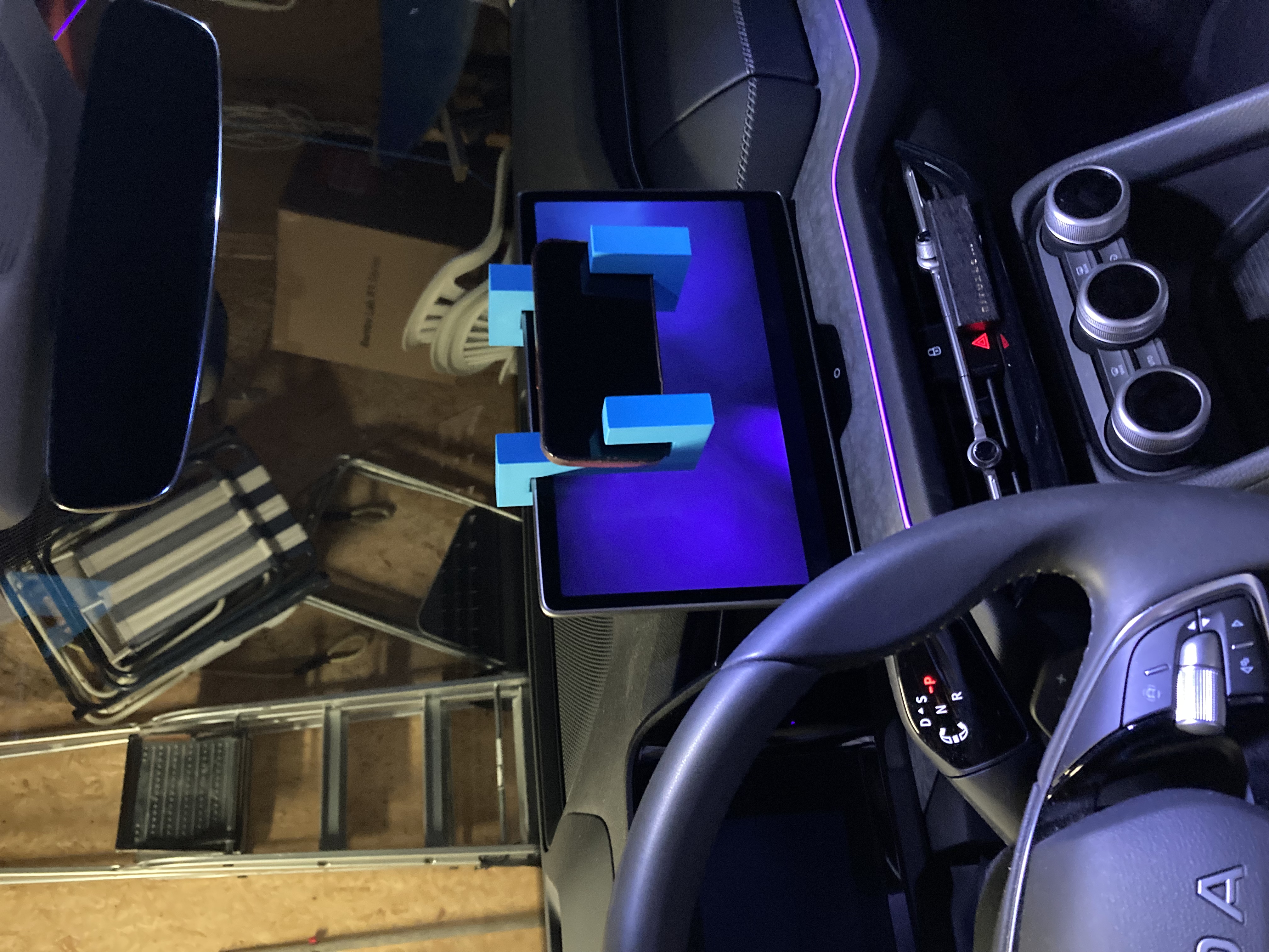 Phone holder in the car