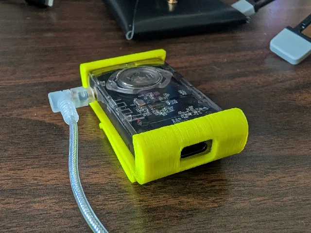 Bluetooth 3.5mm Audio Adapter Case with Clip