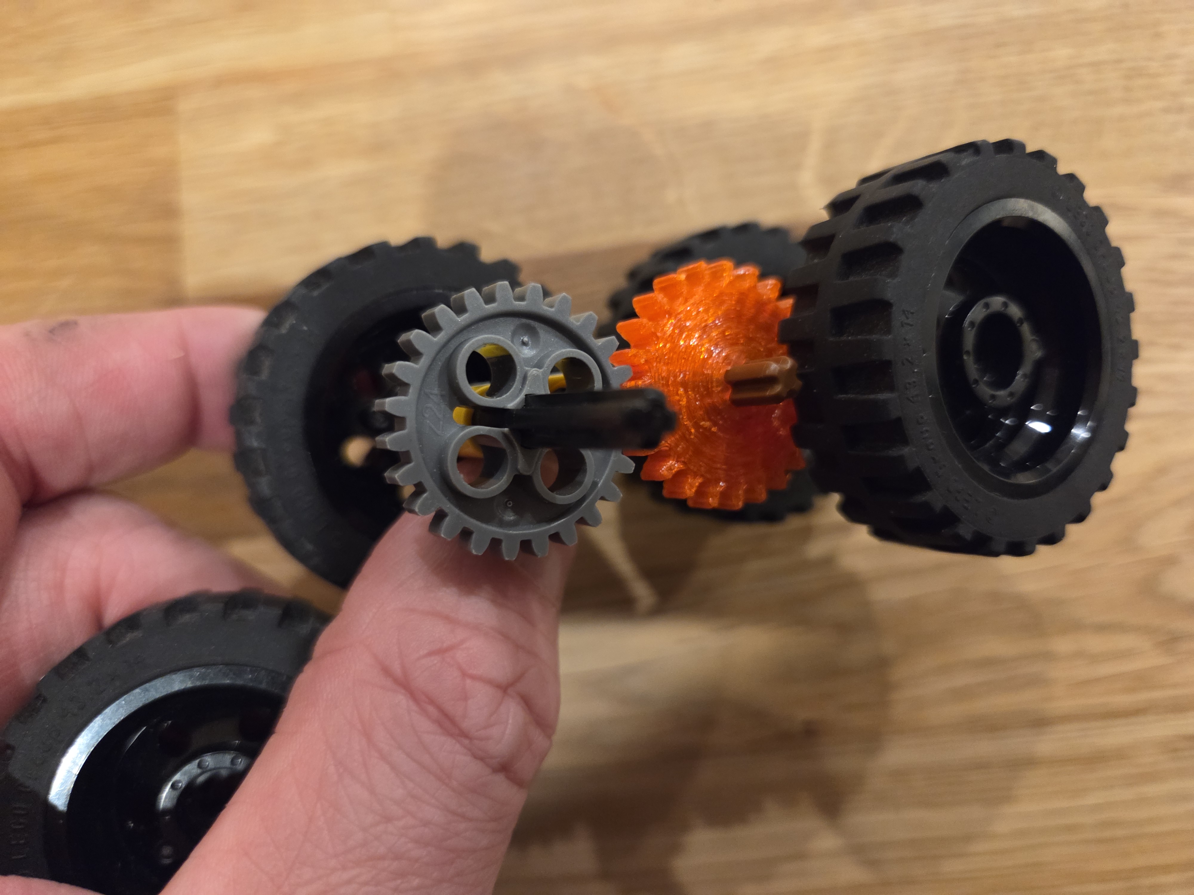 Lego suitable gear 24 teeth
