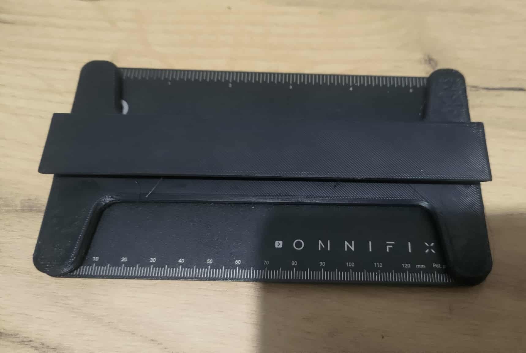 Adjustable PCB Holder Tool (Omnifixo base)