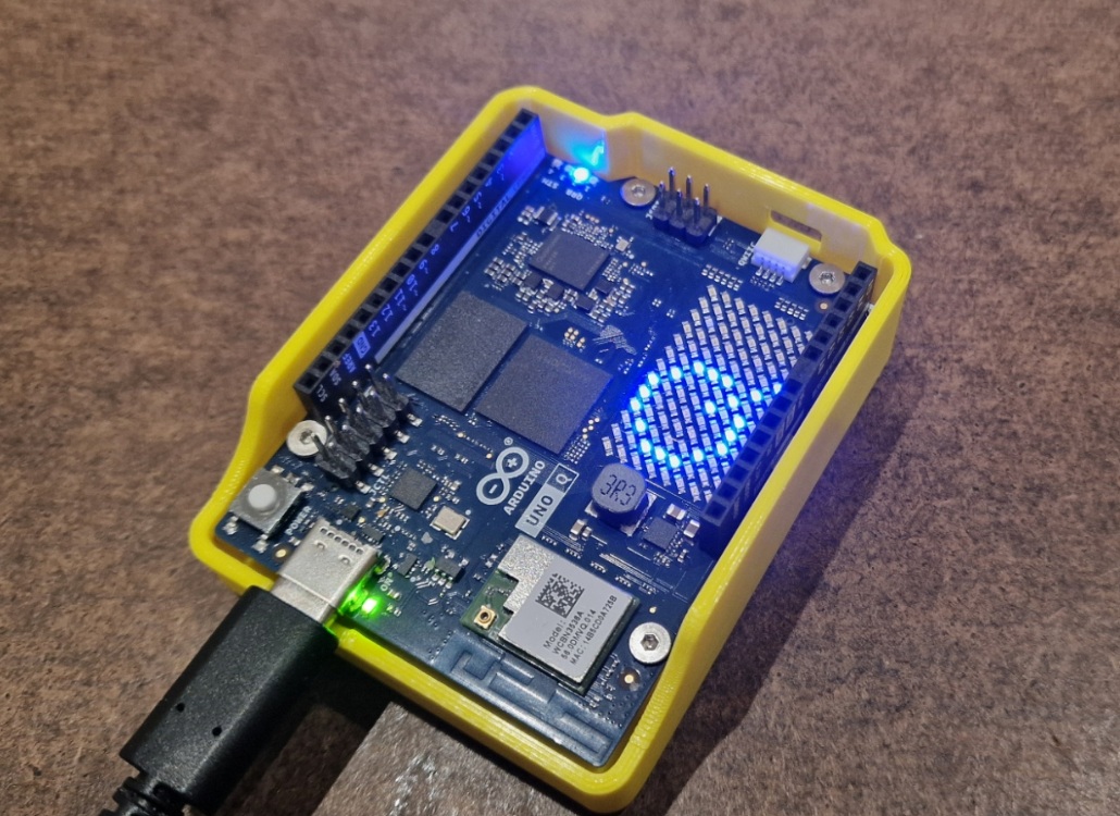 Arduino UNO Q Caddy Tray