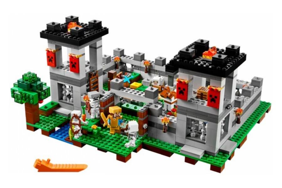 The Fortress Minecraft Set (21127-1)