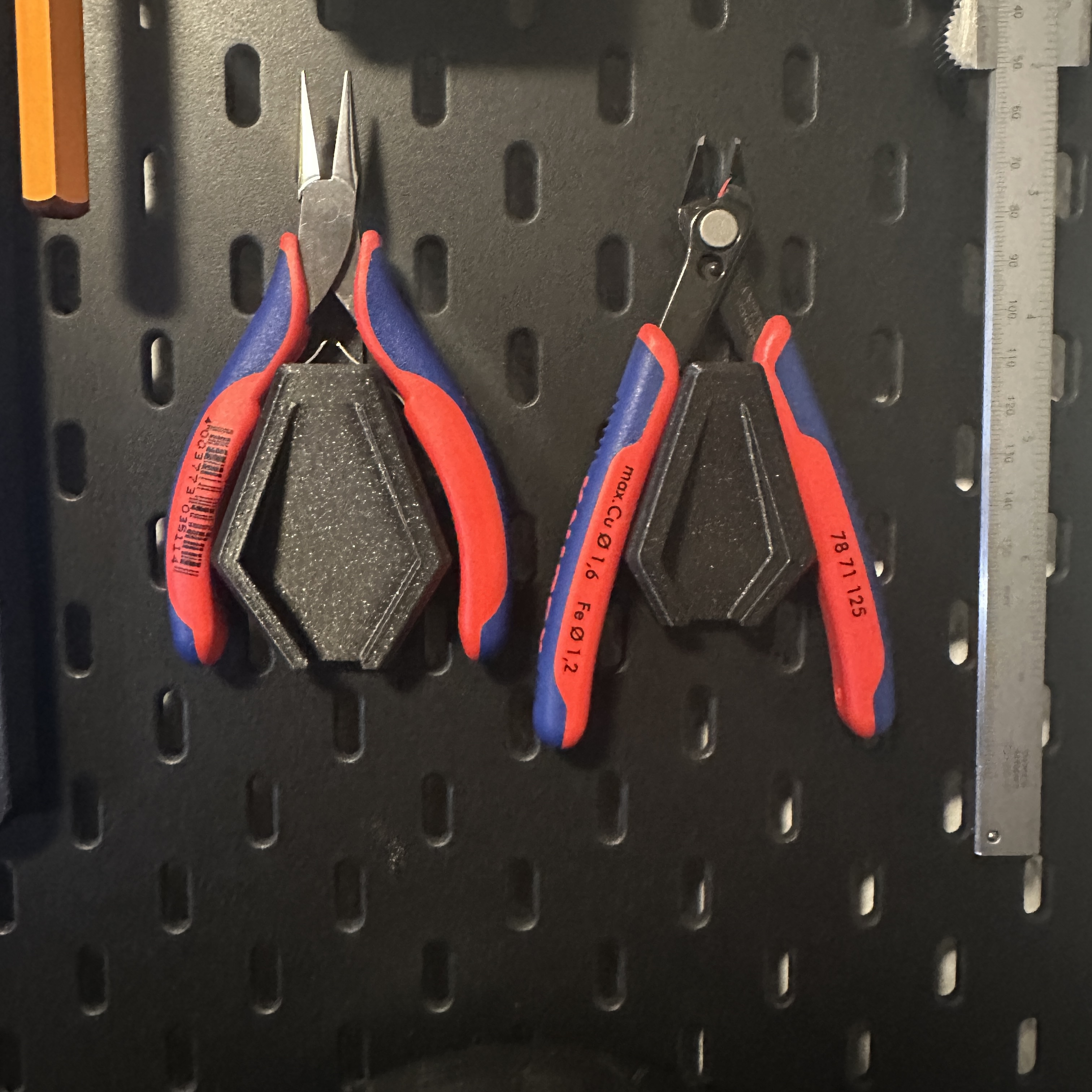 Skadis Knipex Zangenhalter - Universelle Werkzeughalterung