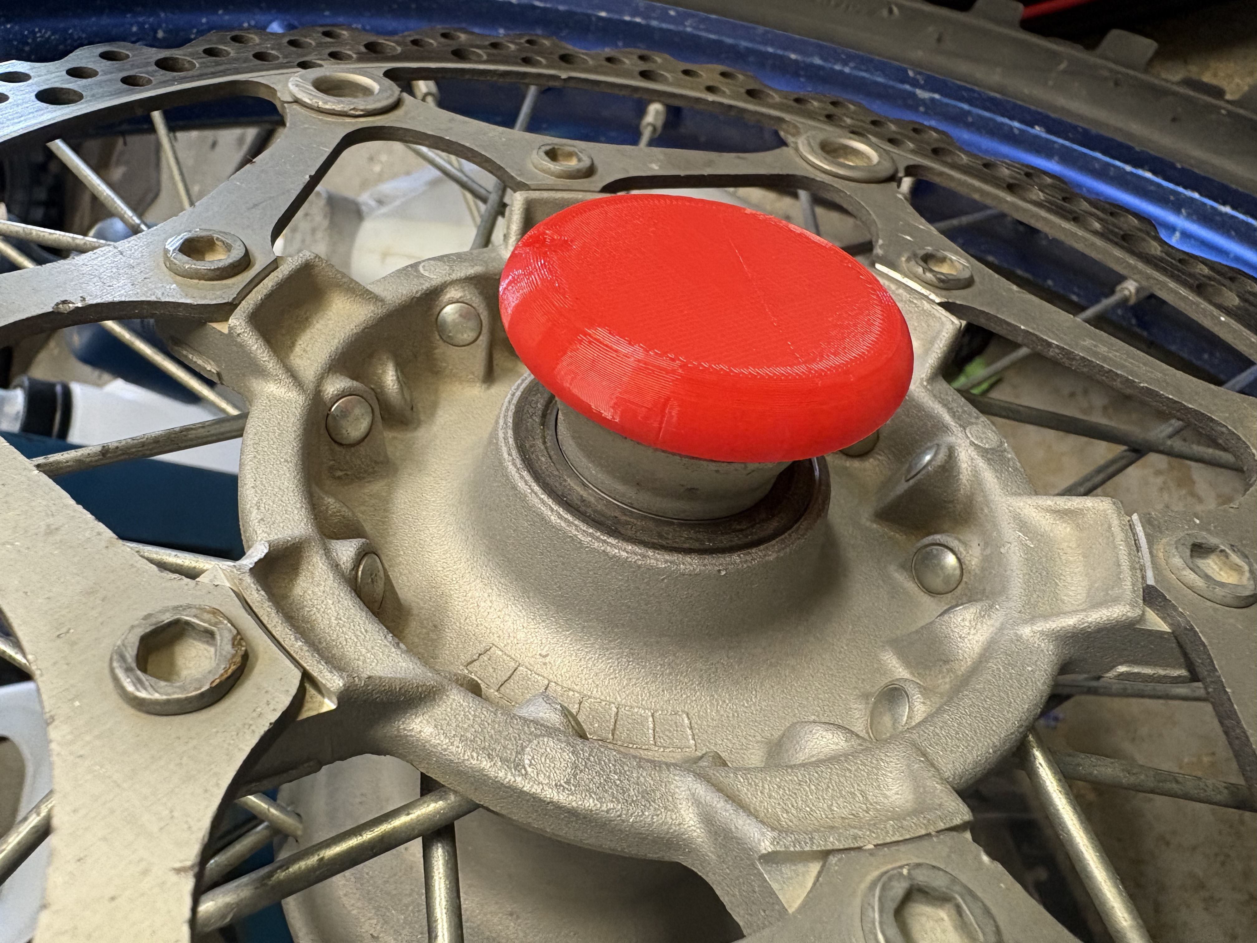 Wheel hub cover for motorbike | Sizes 21-23mm and 24-26mm
