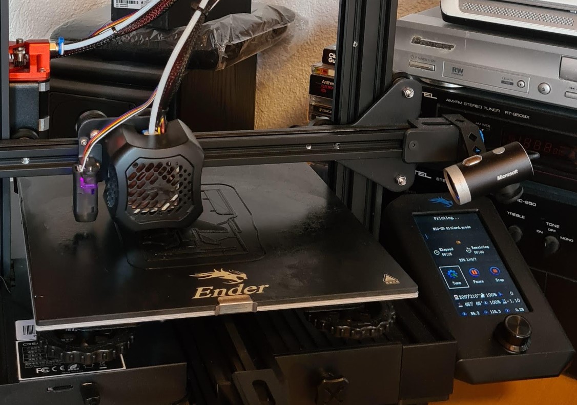 Ender 3 v2 xcarriage webcam mount for (Microsoft LifeCam) by Siggy101