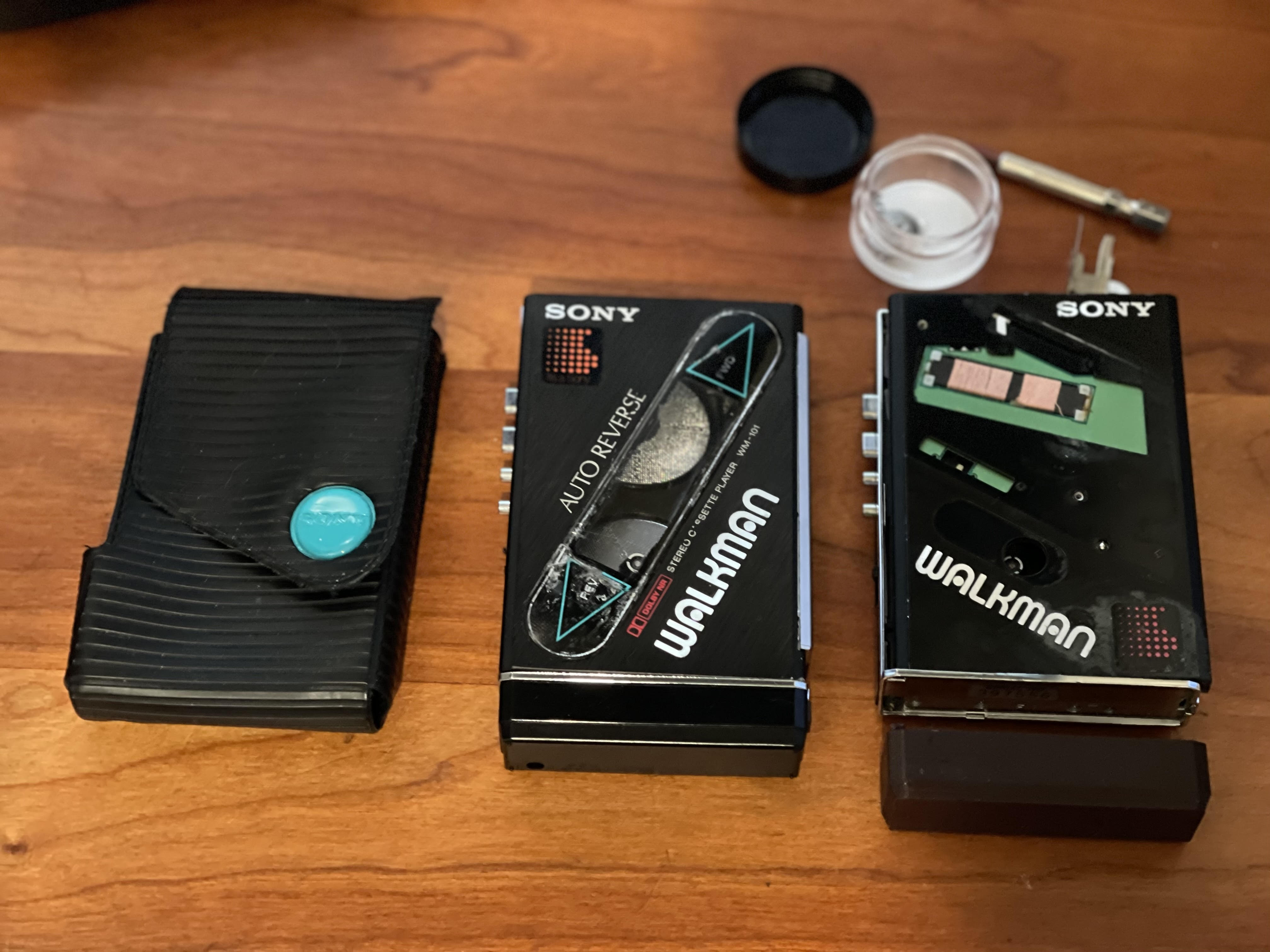 Sony Walkman WMF100 Cheap Battery Holder by aepoc Download free STL