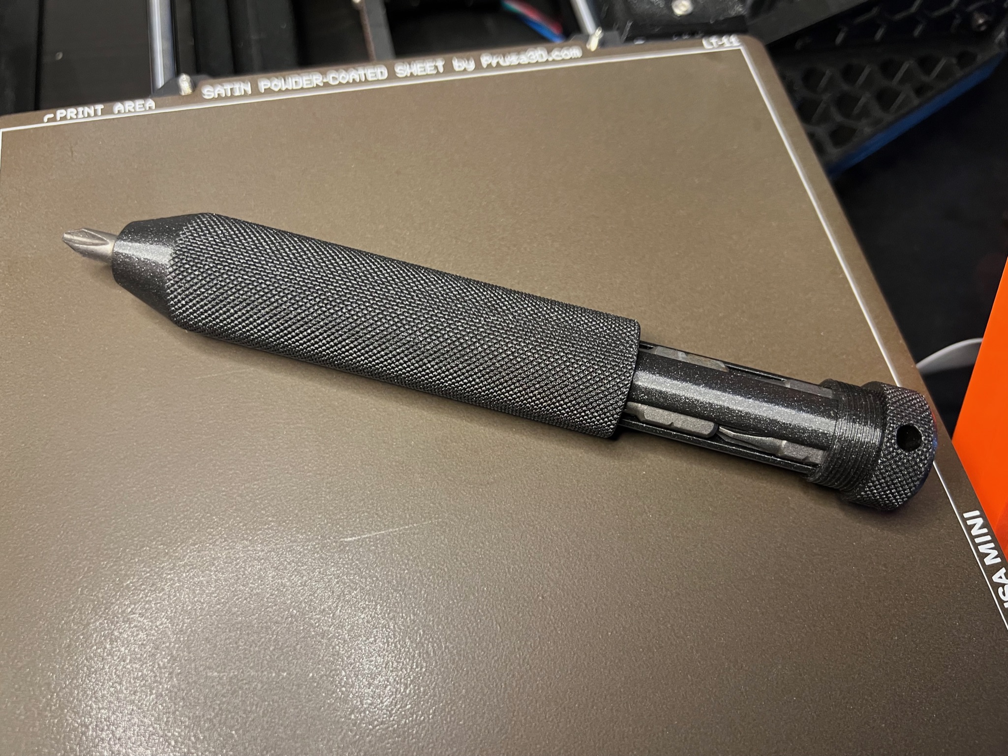 Compact Screwdriver with Bit Storage (Parametric) 3D model thumbnail