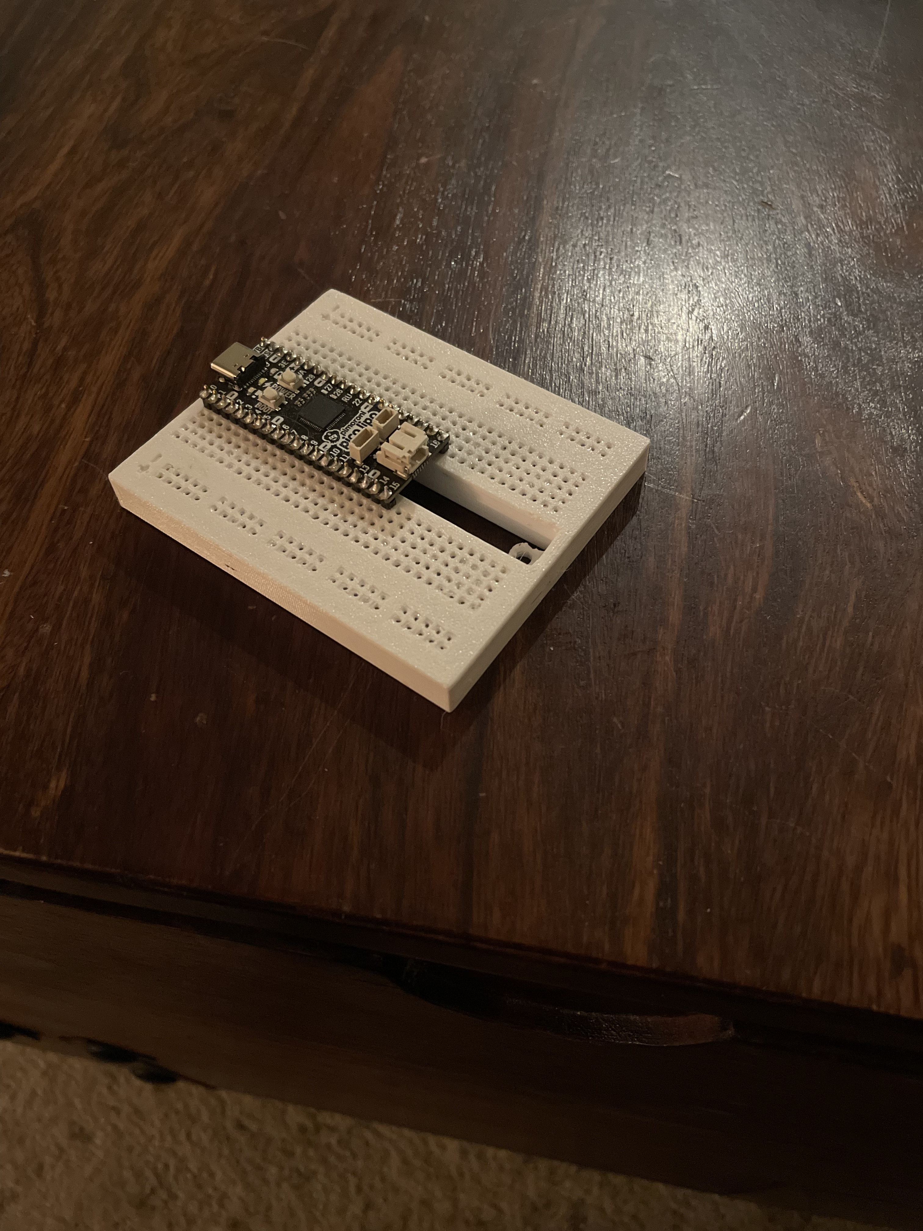 Raspberry Pi Pico Breadboard - centers the Pico (compatible with Teensy and other boards!)