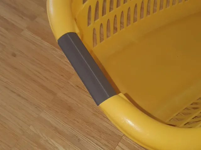 Laundry basket handle