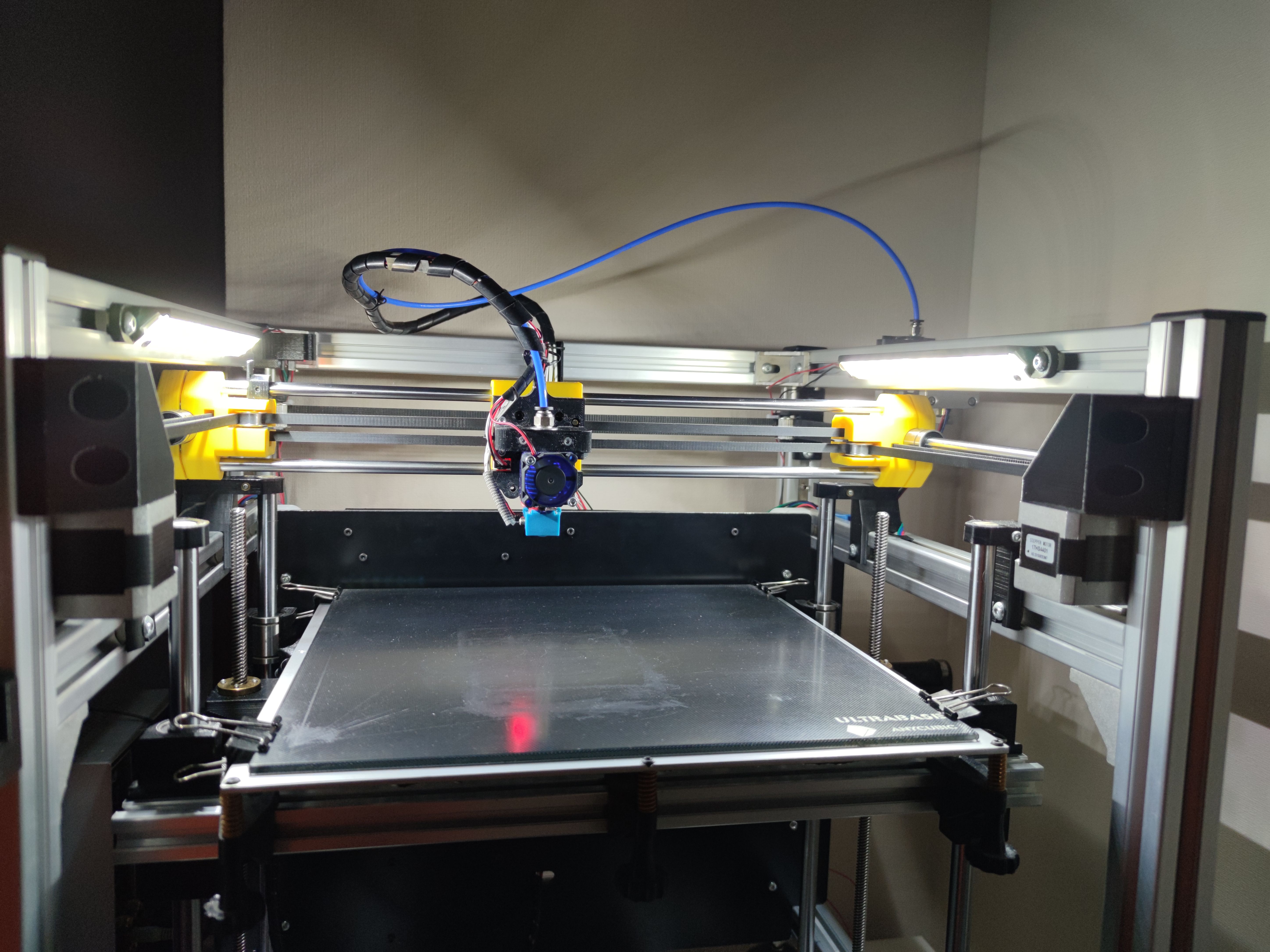 Led lights mount for HyperCube Evolution (3030-200mm)