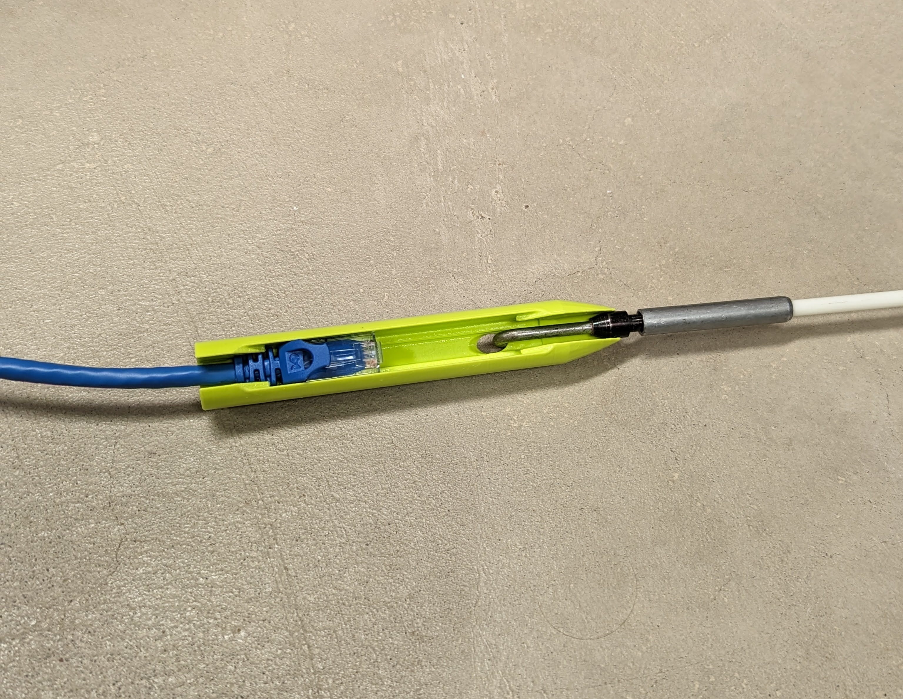 Miniatura 2 do modelo 3D CAT6 inline snag-free cable puller