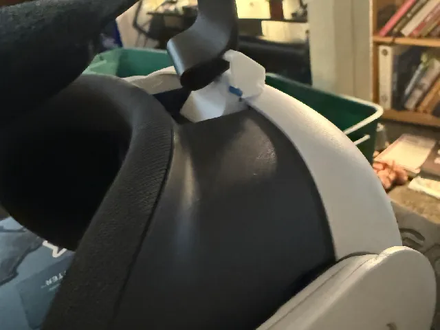 Meta Quest 3 Headset QD fitting with locking feature