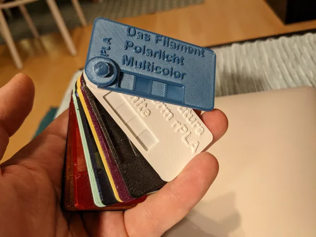 Easily customizable, no-nonesense filament swatches (OpenSCAD-Customizer).