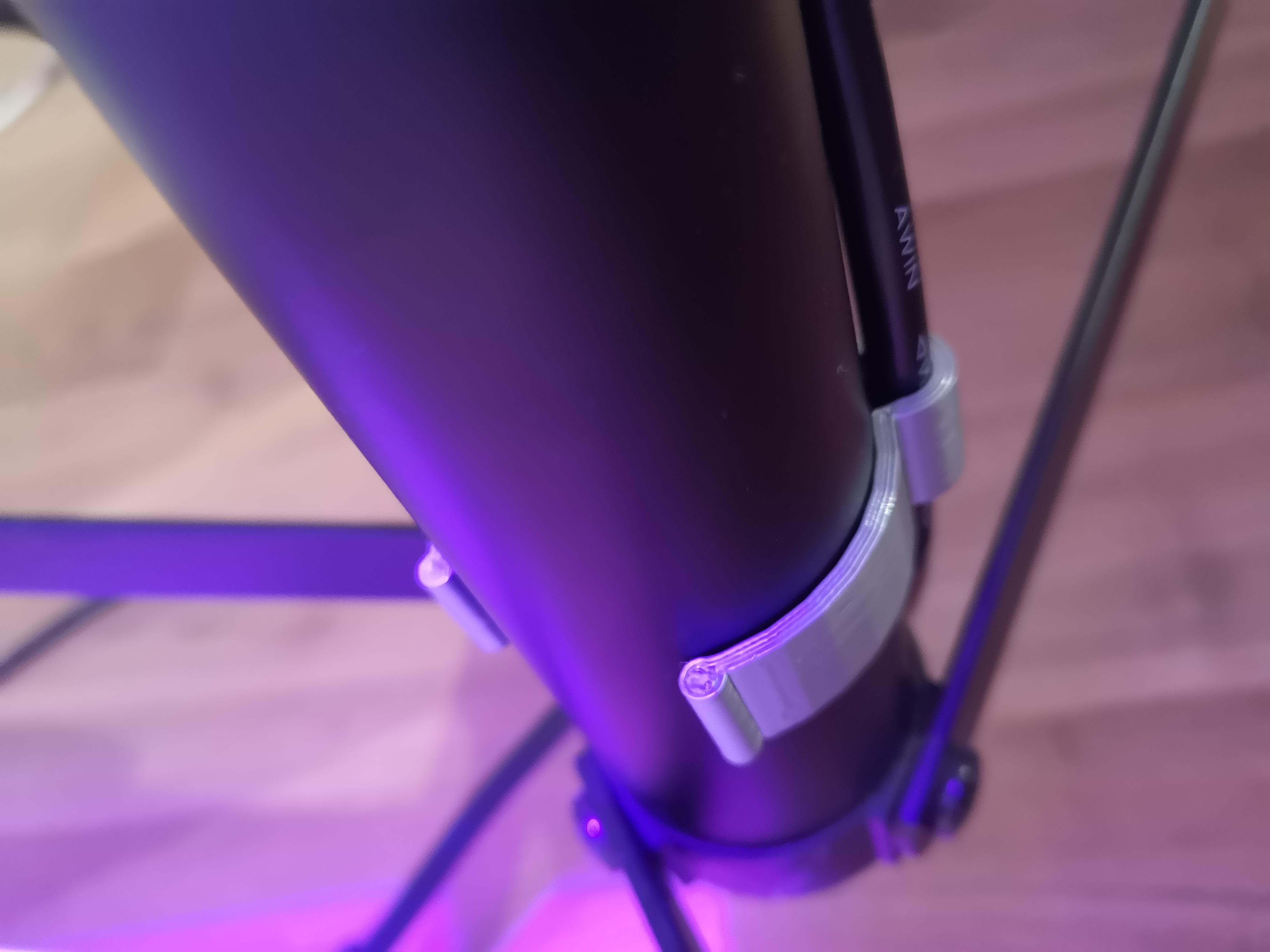 SpeakerStand Cable Clip by grell.photos Download free STL model