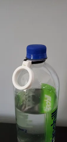 One Finger Bottle Handle