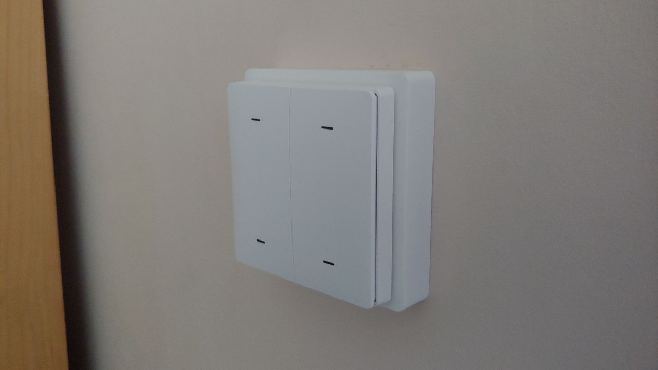 British/European 86mm / 146mm switch plate cover for home automation remotes