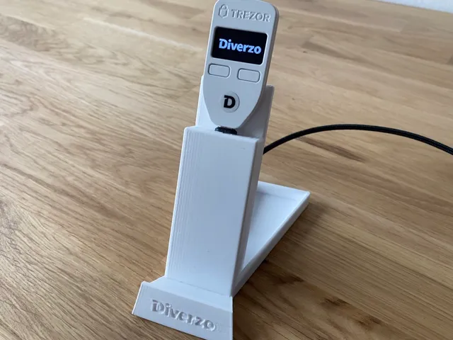 Trezor dock station