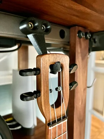 Flea Ukulele Holder for Uplift Adjustable Desk