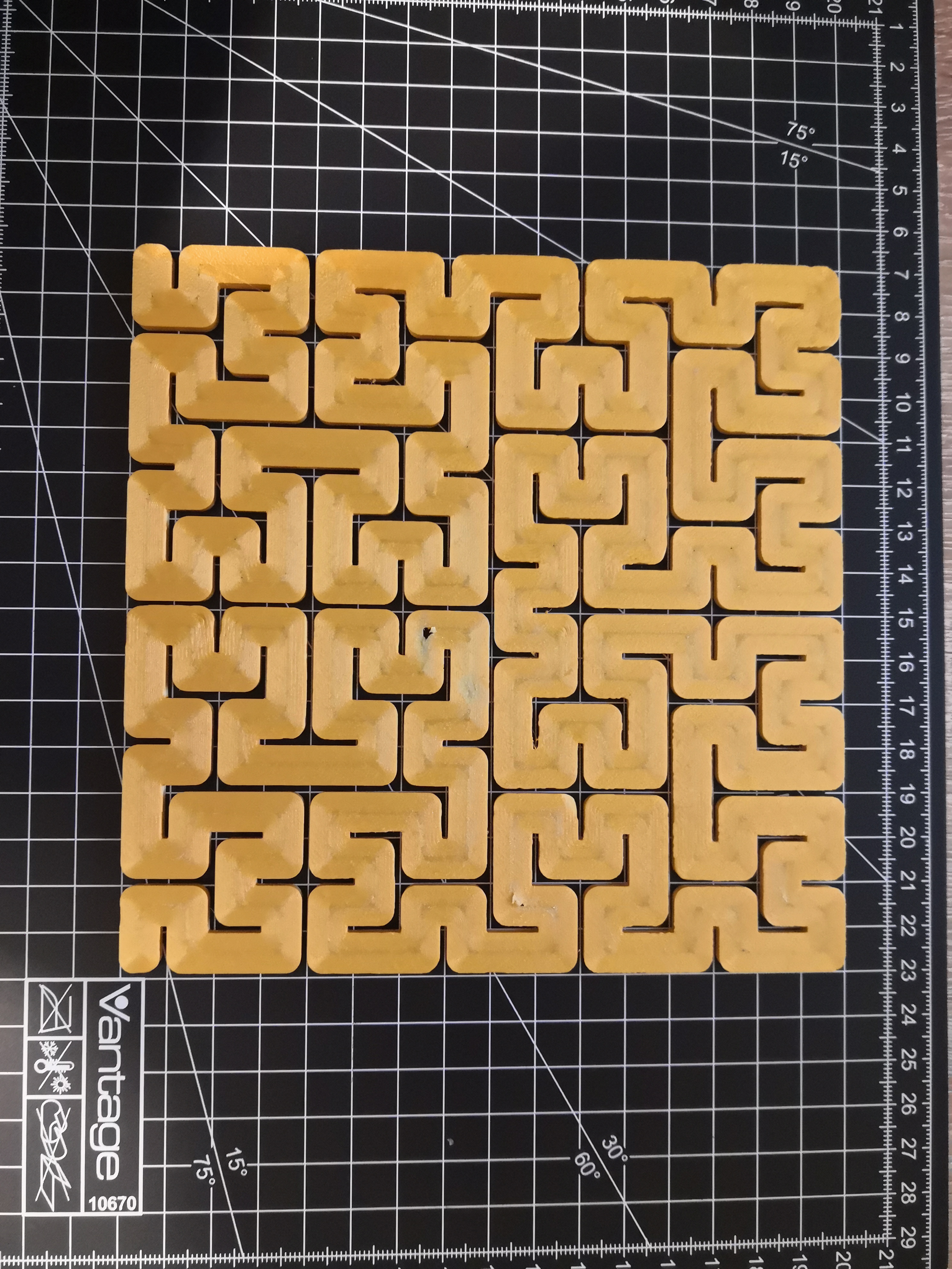Miniatura 4 do modelo 3D Hilbert Cube (Nesting)