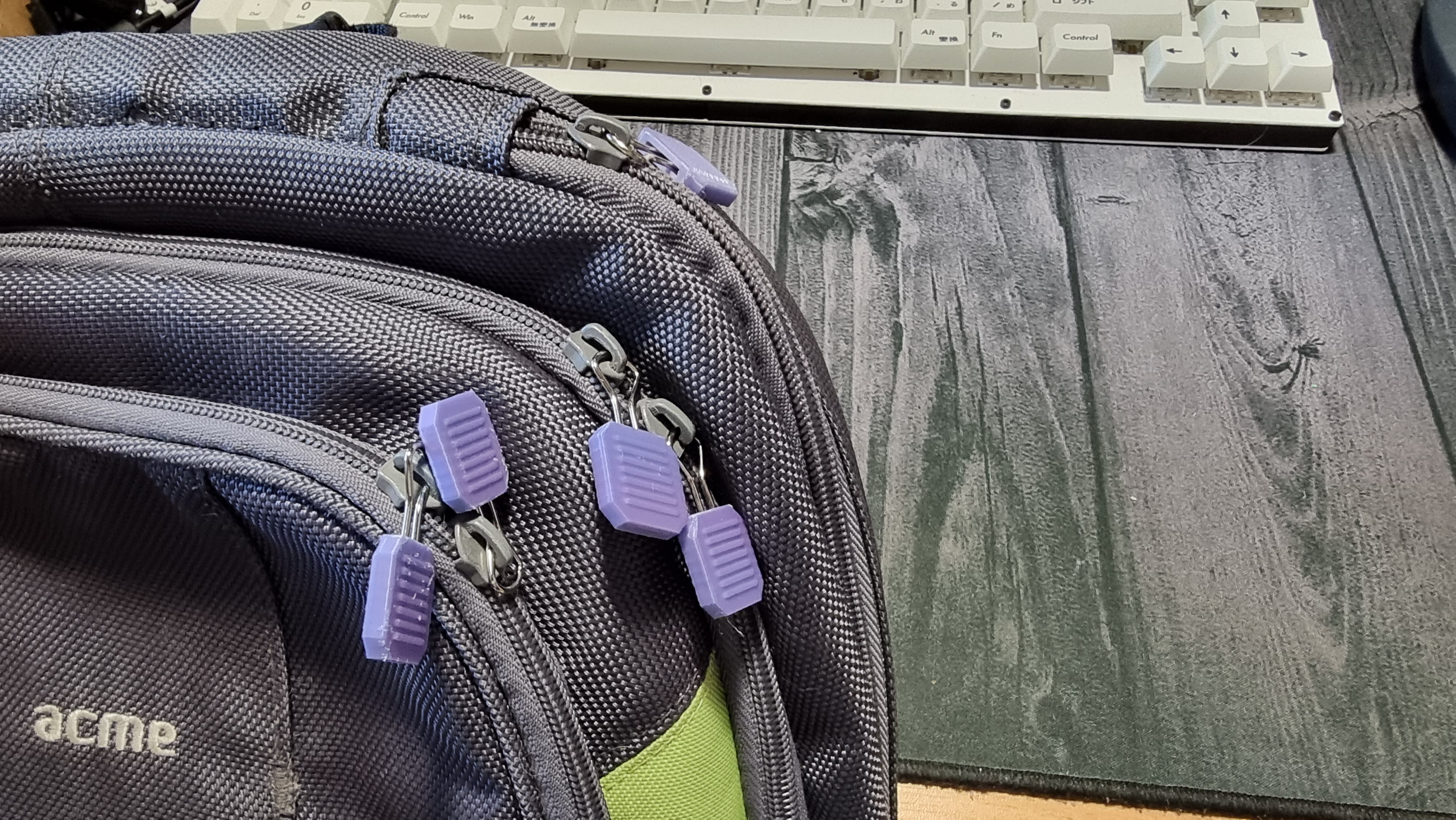 Binder clip zipper pull
