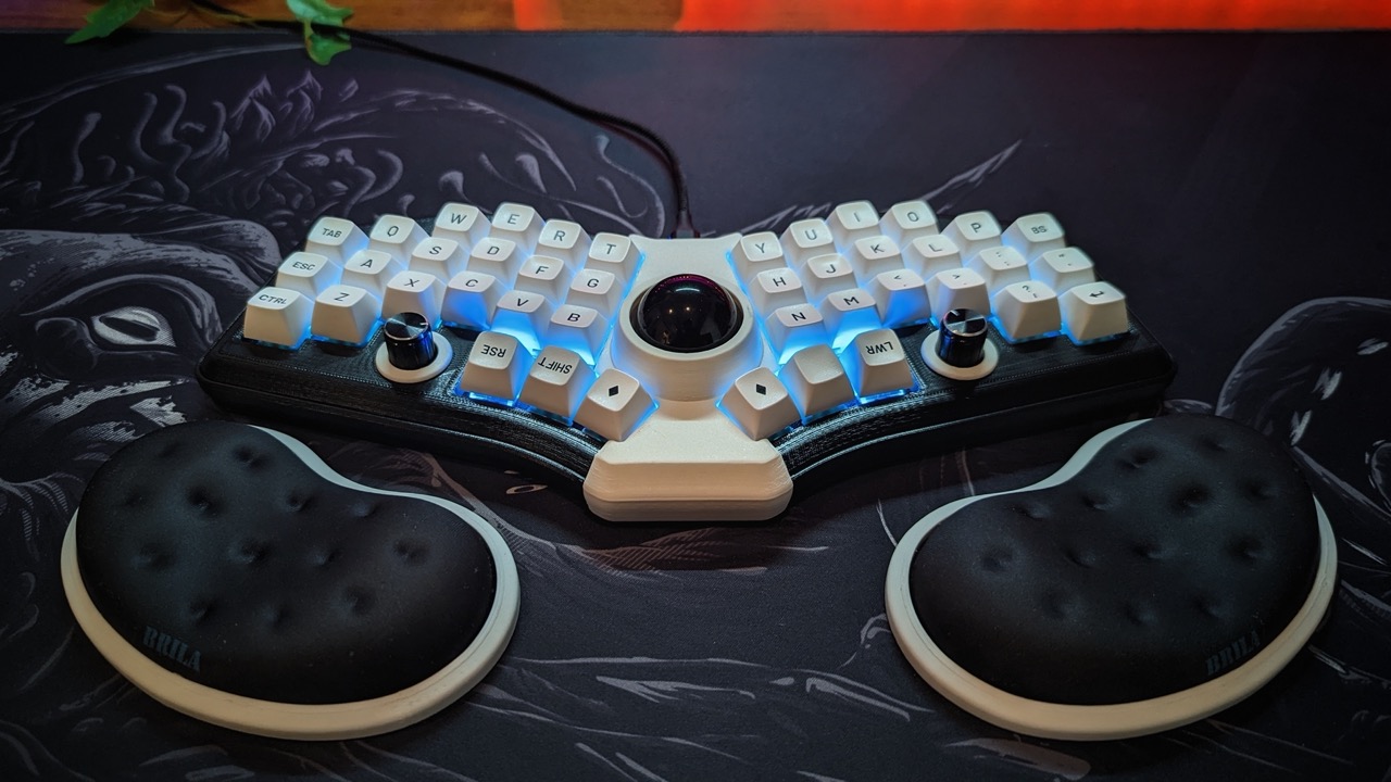Faux Fox Keyboard (FFKB) High and Low Profile Case