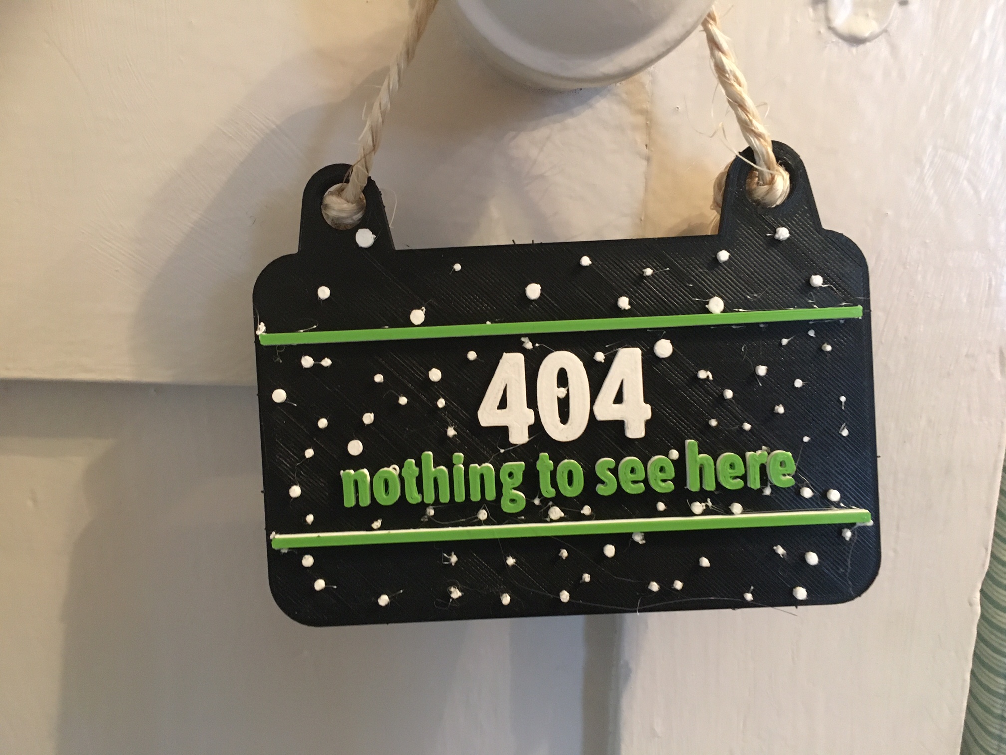 404