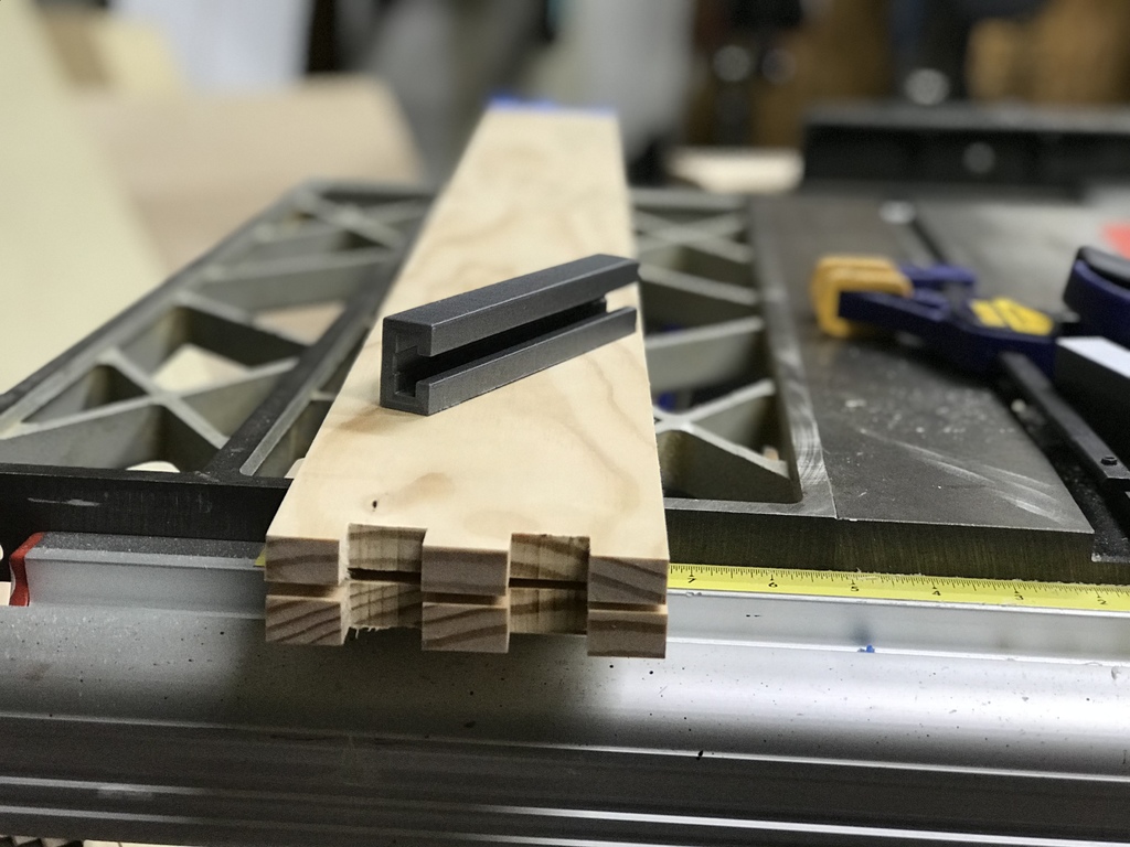 Tslot Track Custom .75 x 1.15 in by JeremyKMac Download free STL model