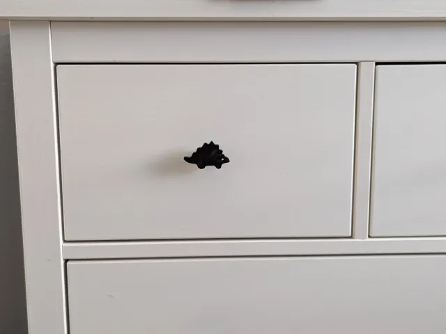 Dino drawer handles/knobs