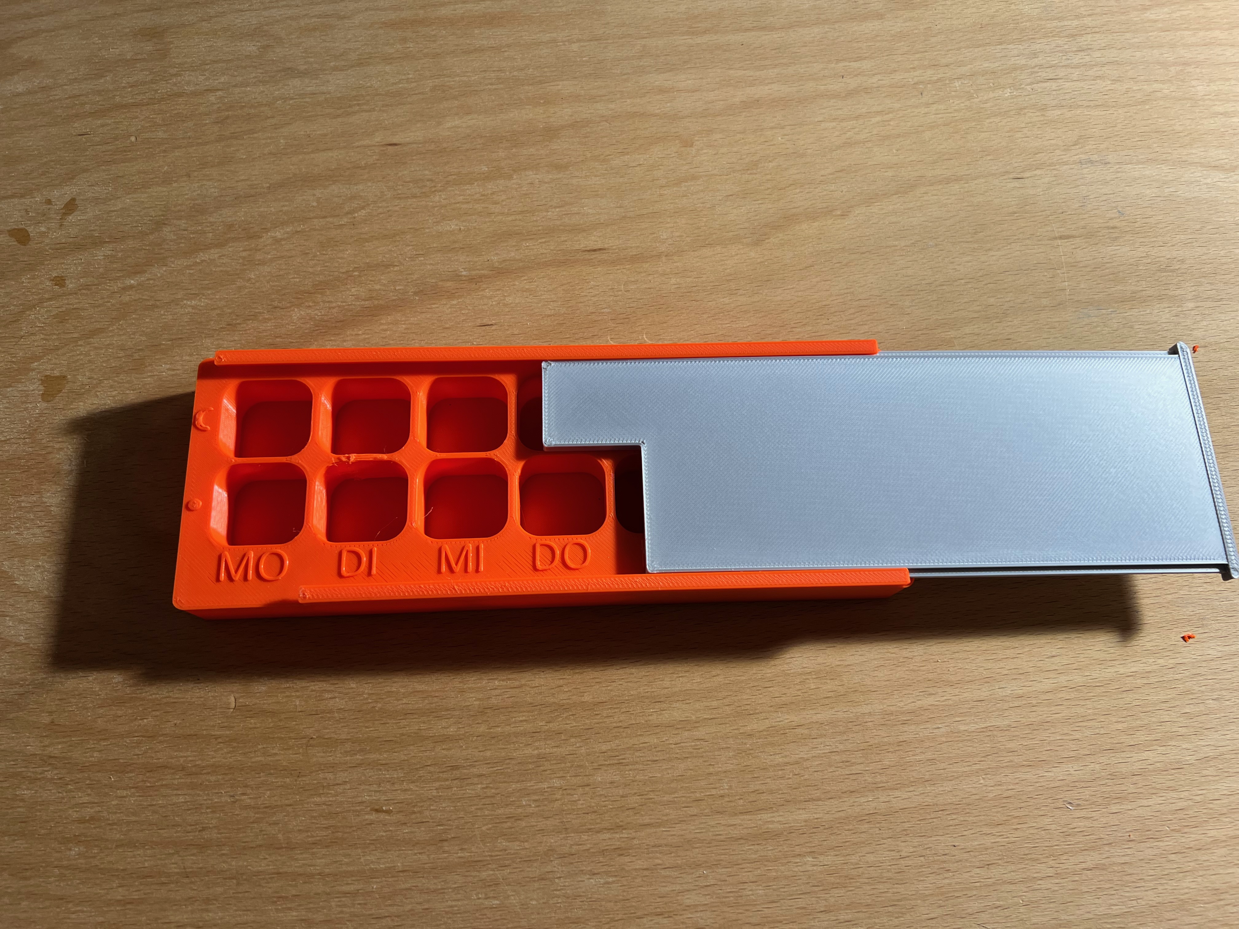 Pill Staging Container — thumbnail 2