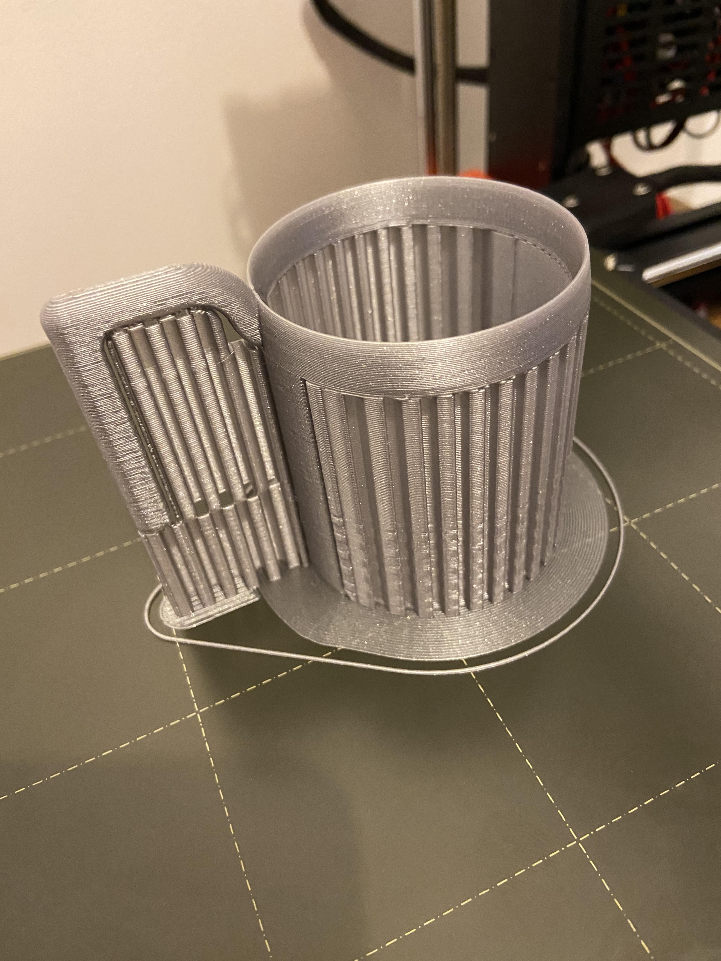Miniatura 2 do modelo 3D Coffee cup holder