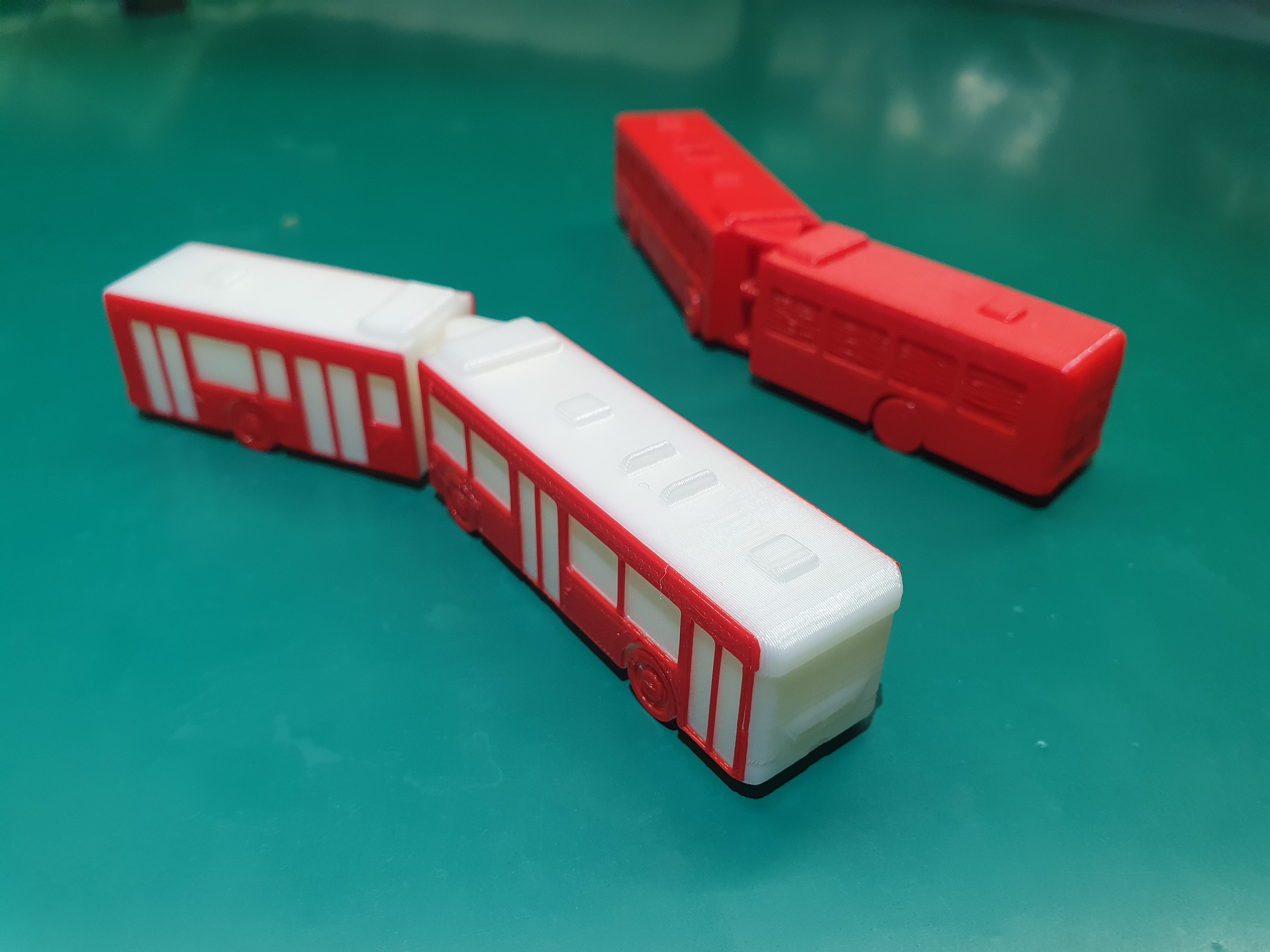 🚌 Articulated city bus (print in place)